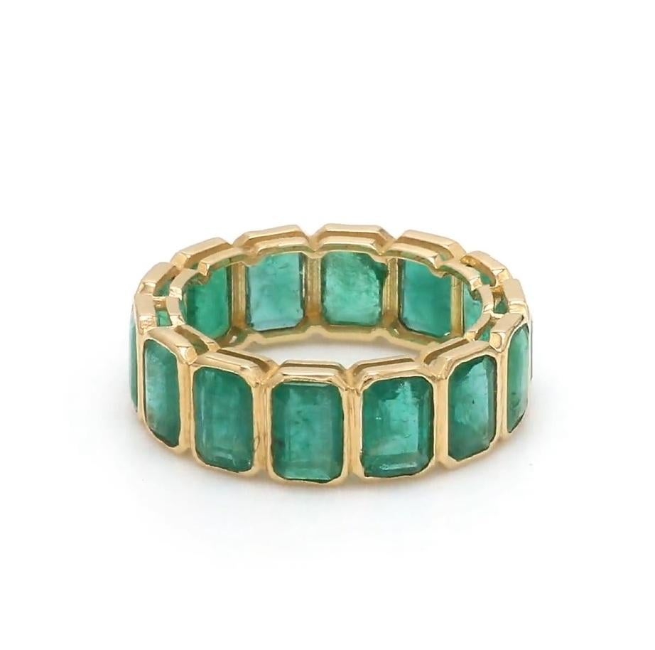 Natürlicher Smaragdschliff Smaragd Ewigkeitsring 18k Gold im Angebot 2