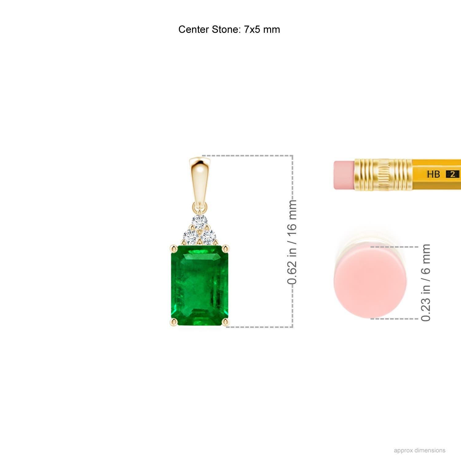 Modern Natural Emerald-Cut Emerald Pendant with Diamond in YellowGold Size-7x5mm For Sale