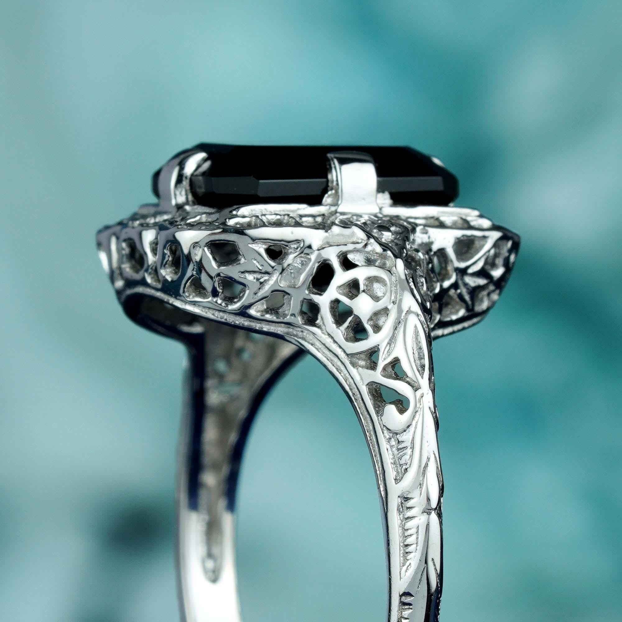 Natural Emerald Cut Onyx Vintage Style Filigree Ring in Solid 9K White Gold For Sale 1