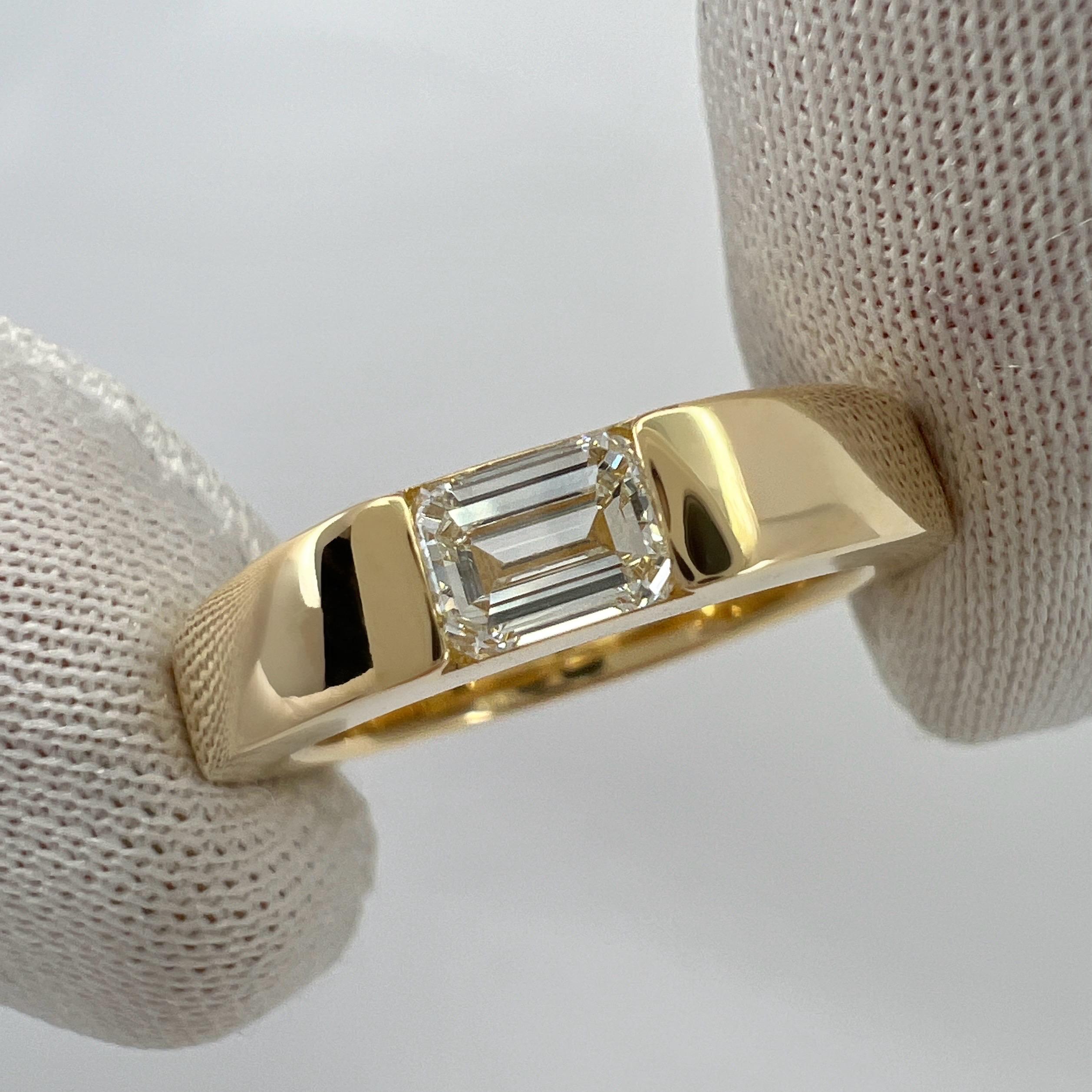 Siegelbandring, natürlicher weißer Diamant im Smaragdschliff 18k Gelbgold Solitär 4