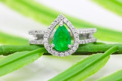 Nature Emerald Diamond 1.27 Carat 14 Karat White Gold Halo Engagement Ring