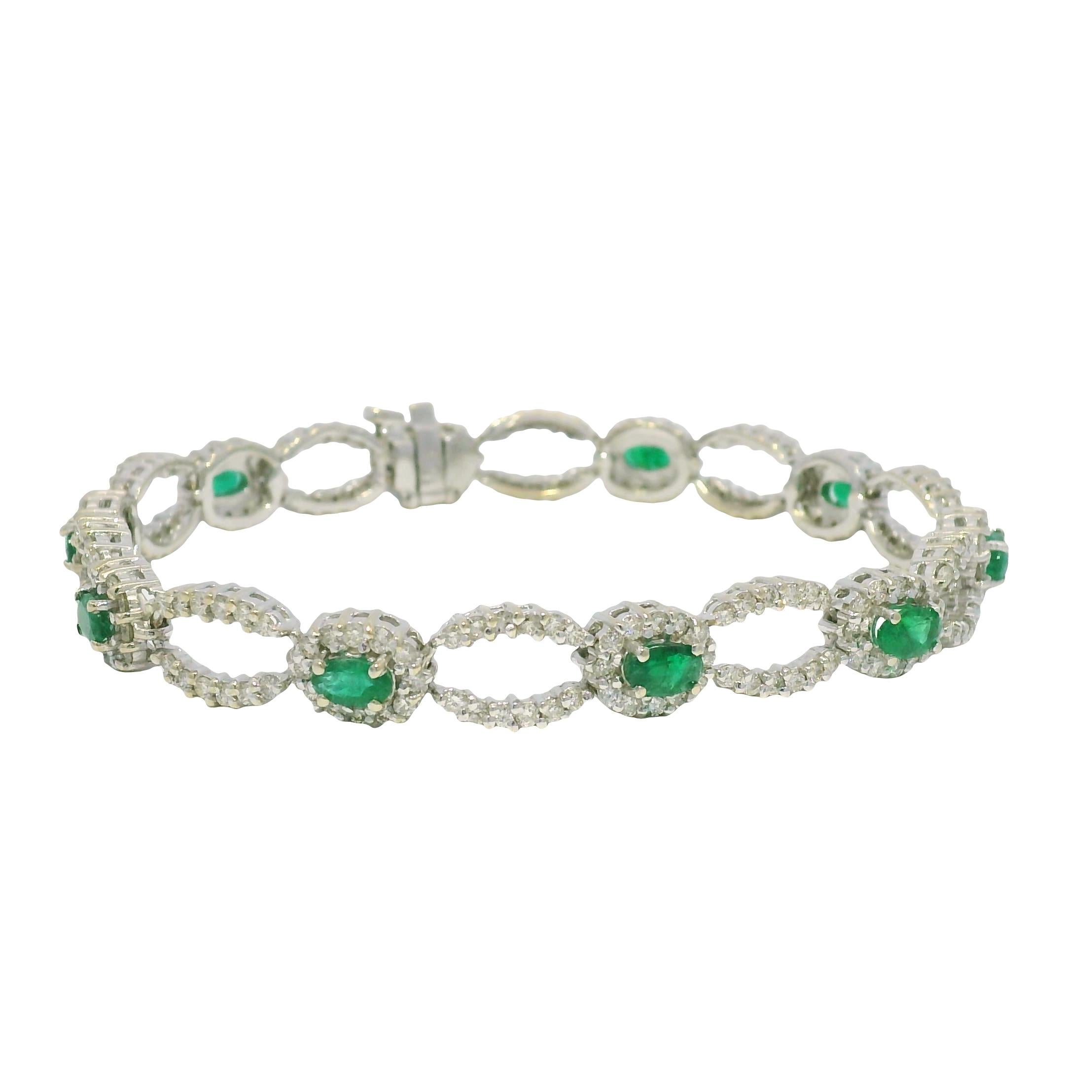 Women's Natural Emerald & Diamond 14-Karat Open Link Bracelet In Stock For Sale