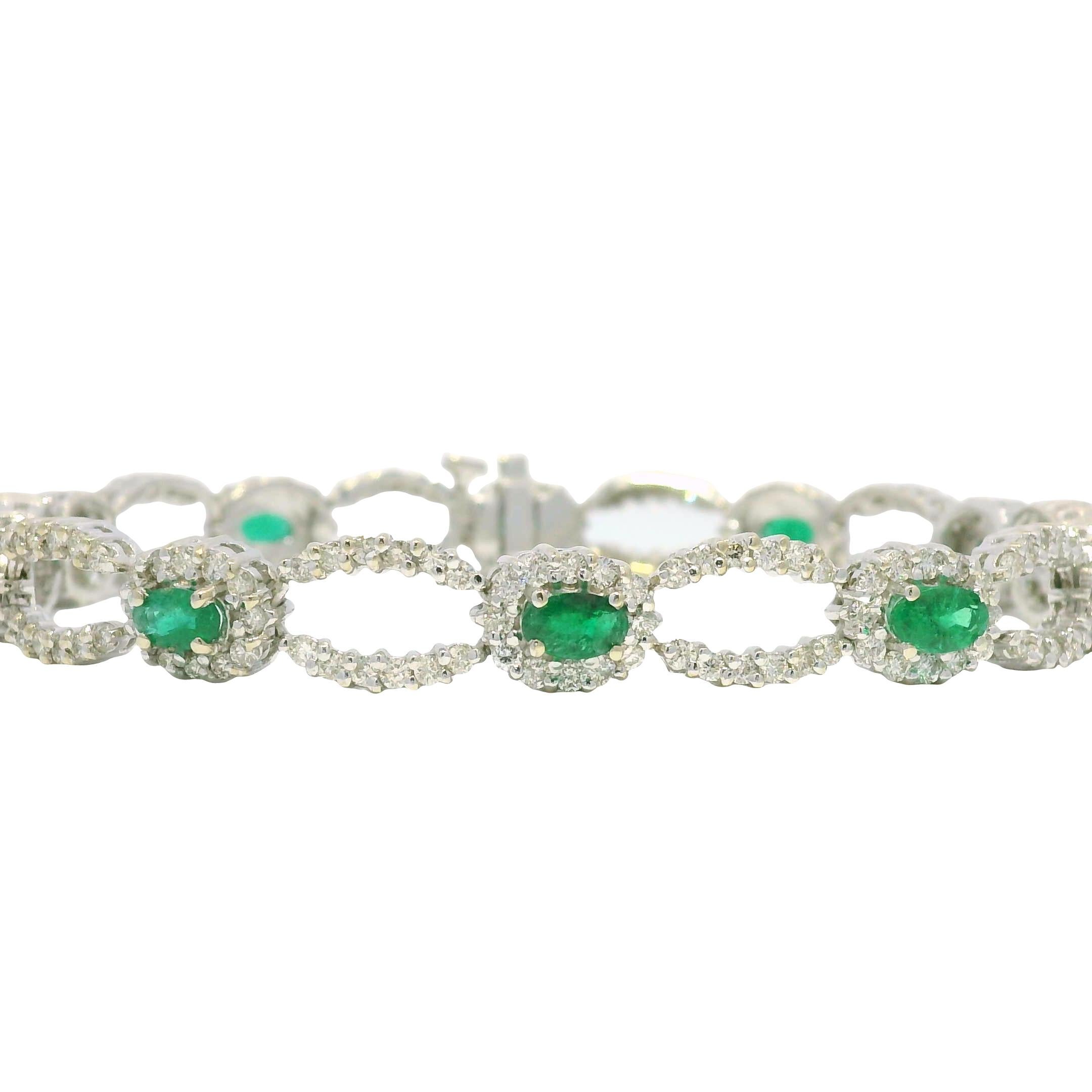 Natural Emerald & Diamond 14-Karat Open Link Bracelet In Stock For Sale 2