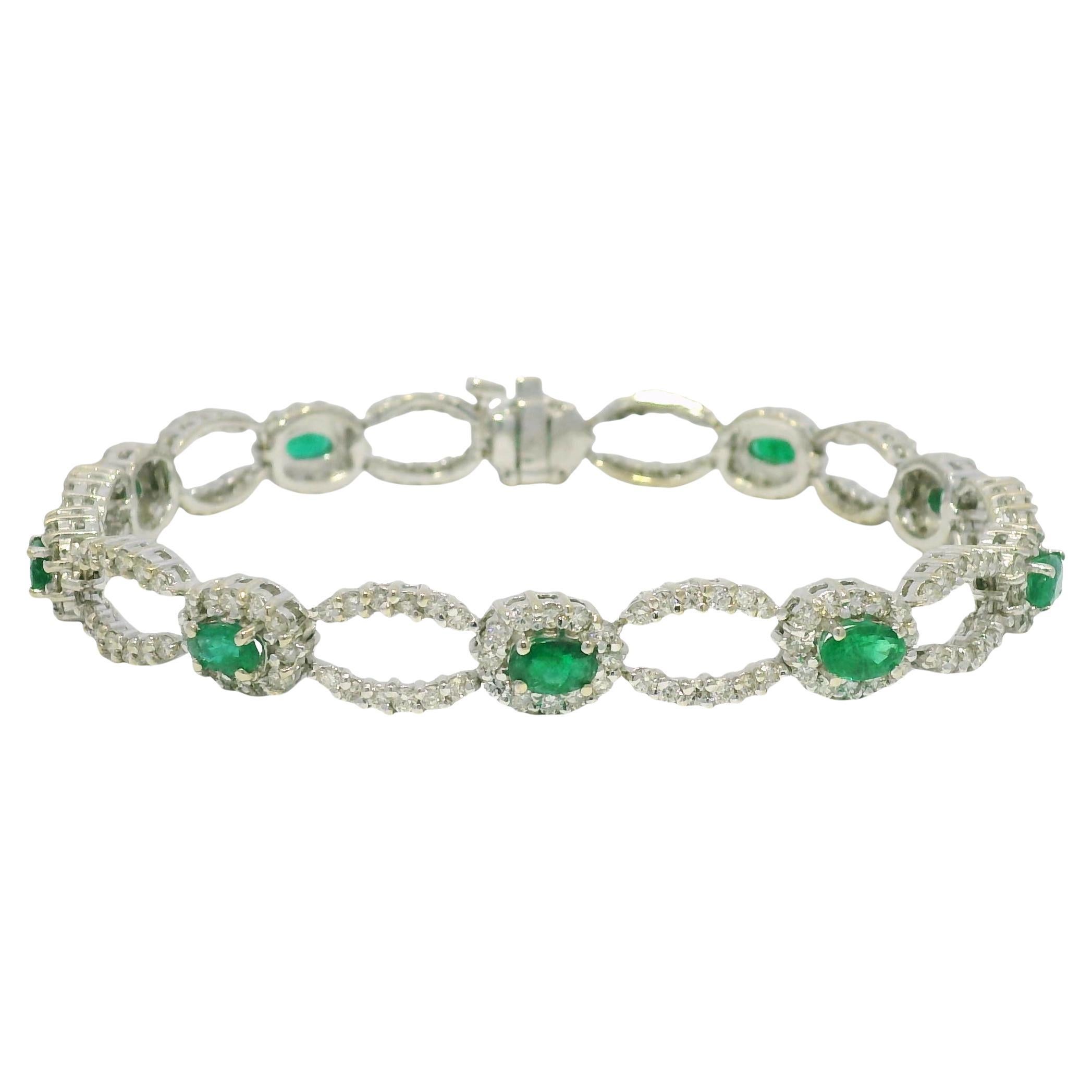 Natural Emerald & Diamond 14-Karat Open Link Bracelet In Stock For Sale