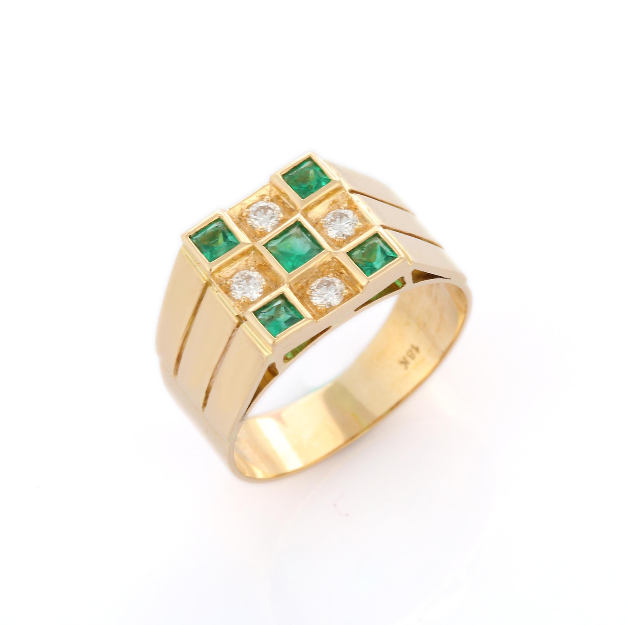 For Sale:  Natural Emerald and Diamond Engagement Ring in 18k Yellow Gold Ring for Father 2