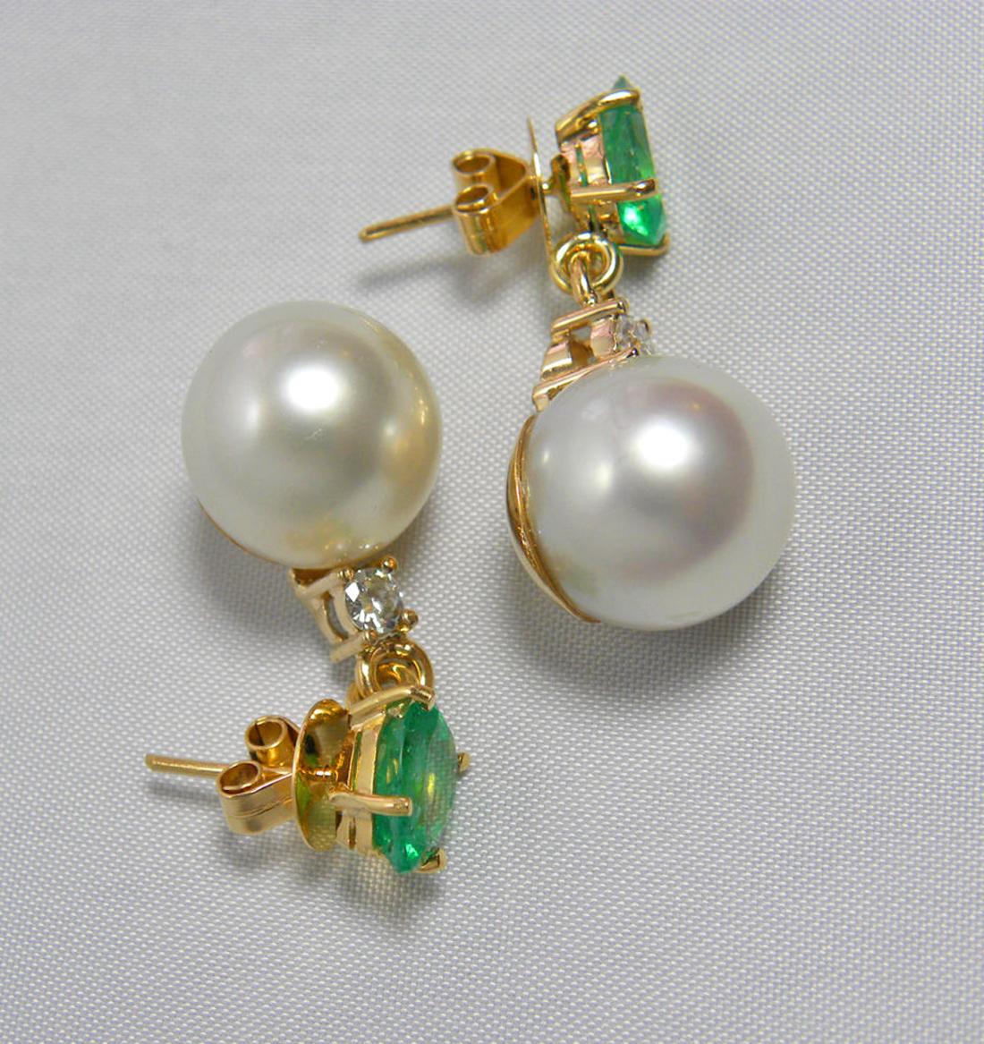 Pear Cut Natural Emerald Diamond and South Sea White Pearl Dangle Earrings 18 Karat For Sale