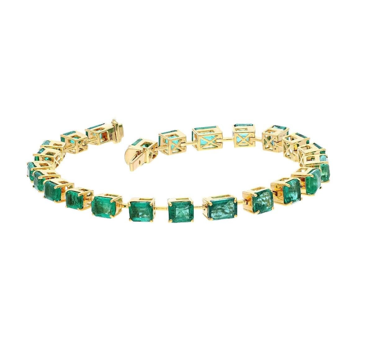 Natural emerald diamond bracelet in 18k gold In New Condition In jaipur, IN