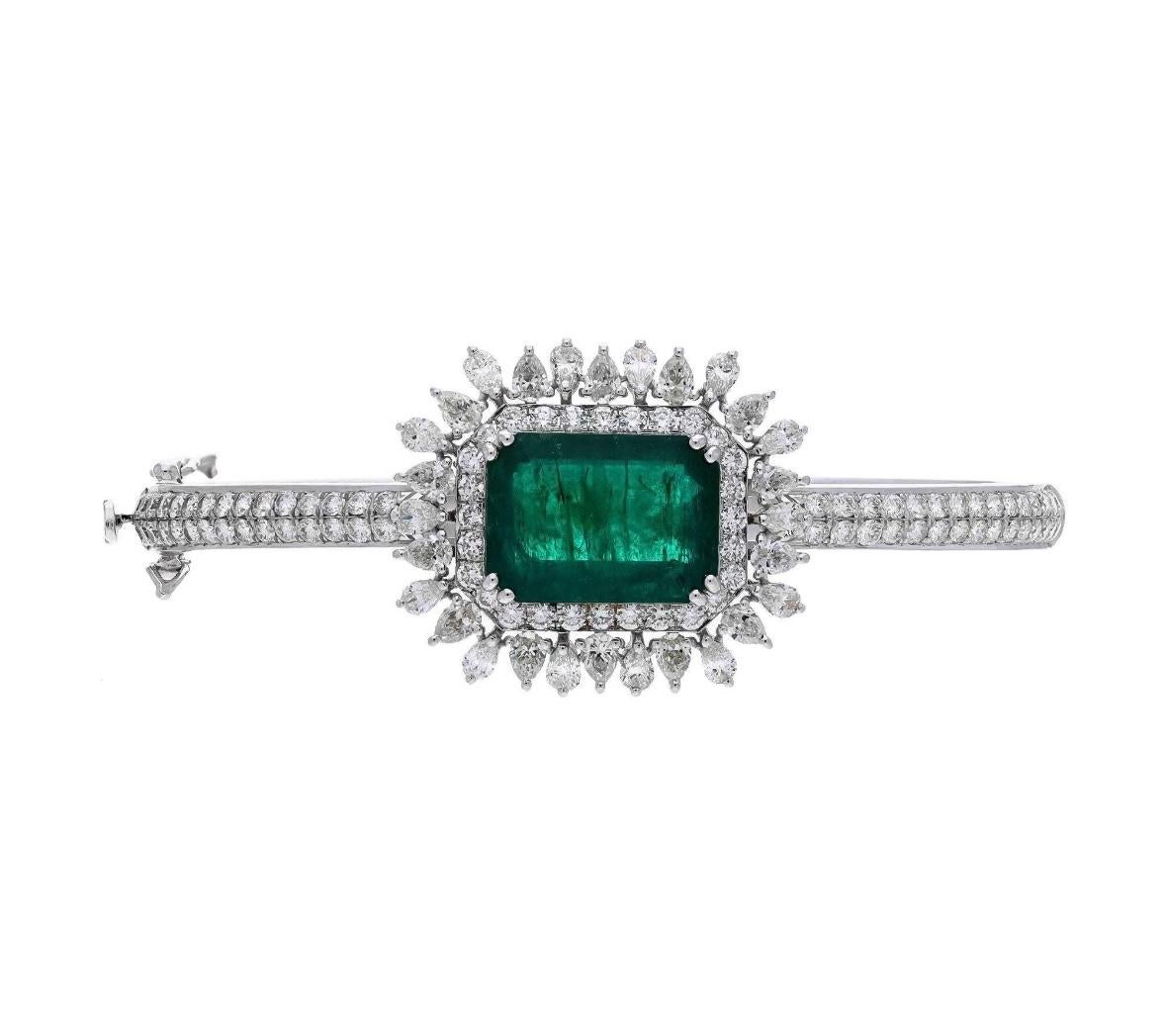 Natural emerald diamond bracelet in 18k gold For Sale 1