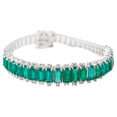 Natural Emerald & Diamond Bracelet in 18k Gold