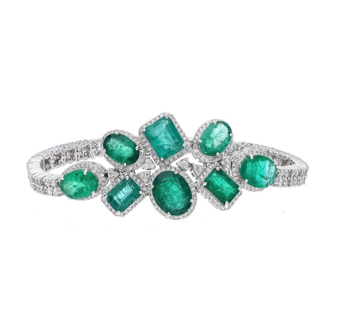 Natural Emerald & Diamond Bracelet in 18K White Gold en venta 1