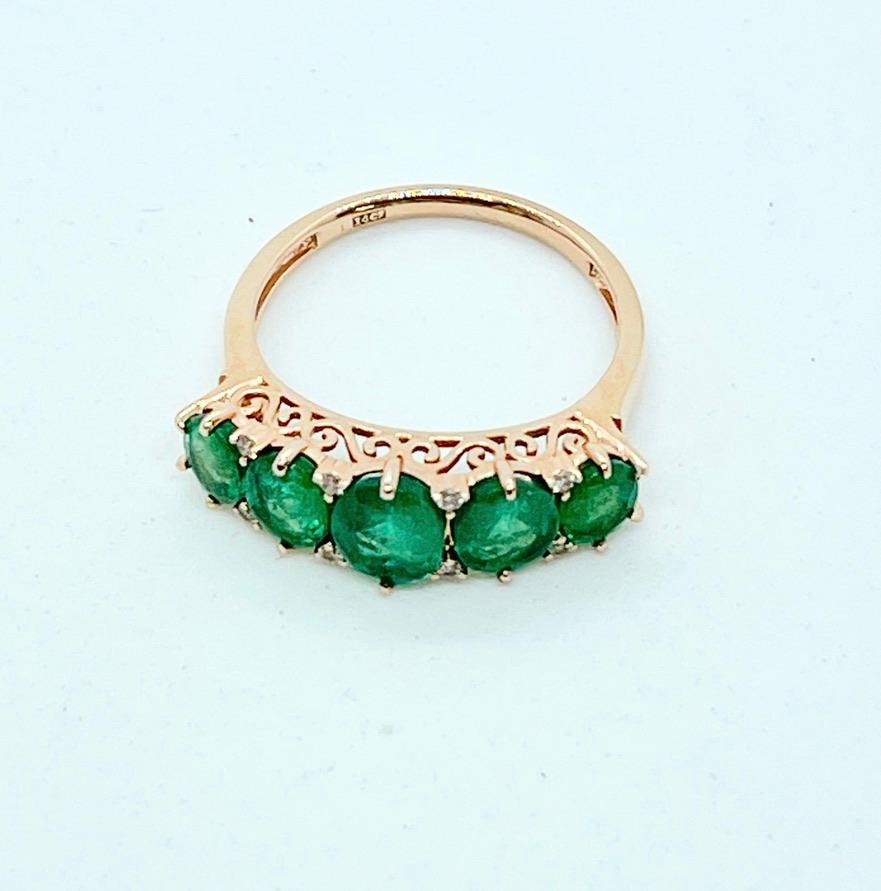 Eternity-Ring aus 14 Karat Roségold mit natürlichem Smaragd und Diamant im Bridge-Stil und Valuation im Angebot 3
