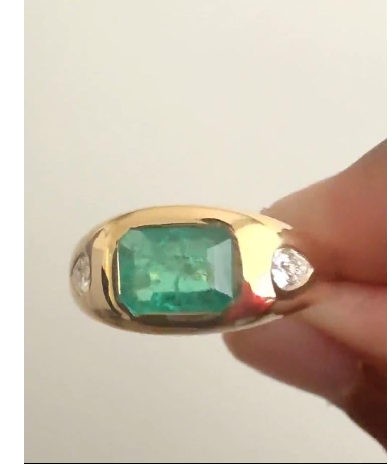 Natürlicher Smaragd-Diamant-Dome-Ring 18k Gold im Zustand „Neu“ im Angebot in jaipur, IN