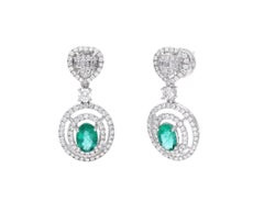 Natural Emerald & Diamond Earring in 18k Gold