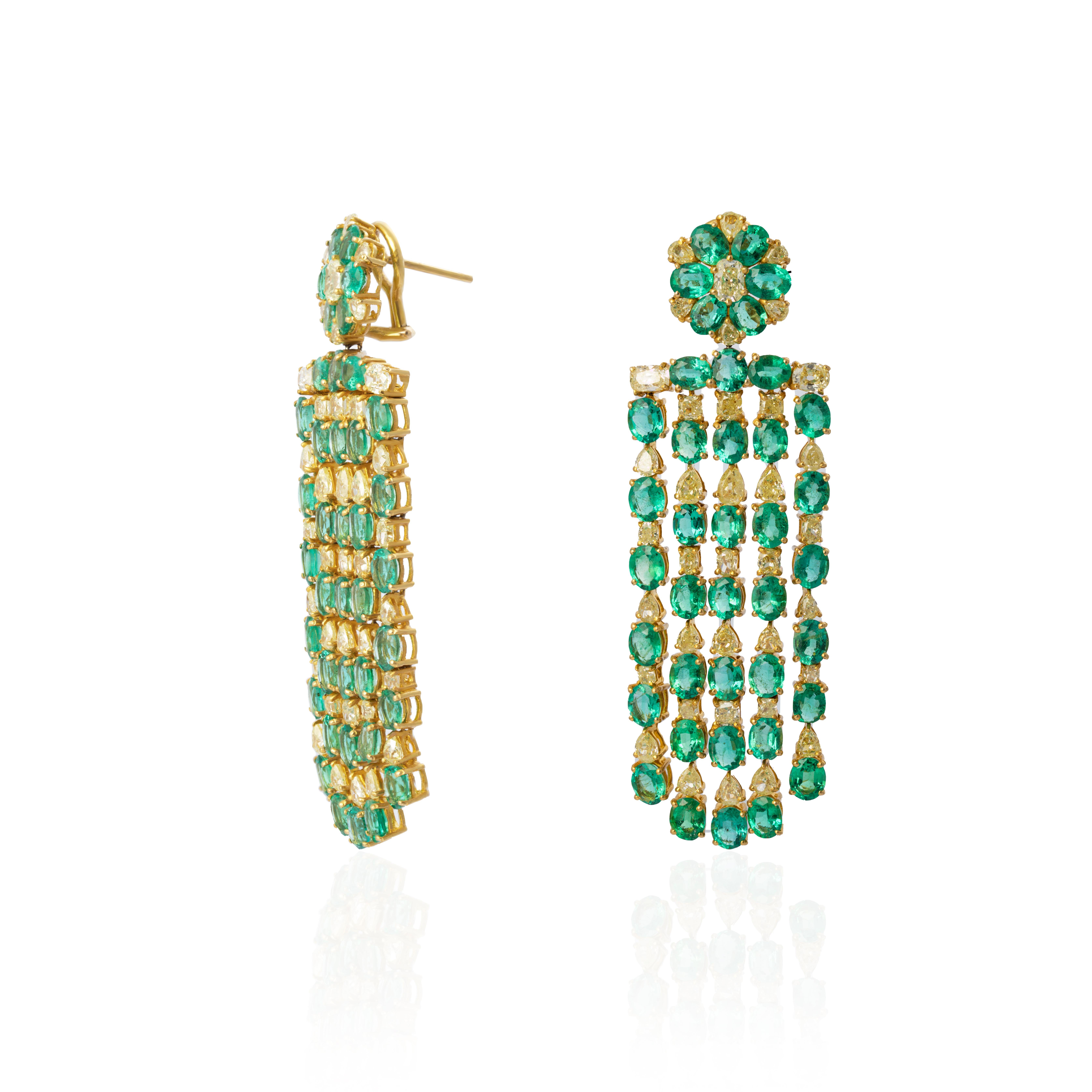 Il s'agit d'une magnifique boucle d'oreille en émeraude avec diamant et or 18k. Les émeraudes sont de très haute qualité et les diamants sont également de couleur vsi et G.
émeraude :23,78cts
diamant :9.02cts
or :28.270gms
J'ai essayé d'ajouter des