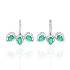 Natural Emerald & Diamond Earring in 18k Gold