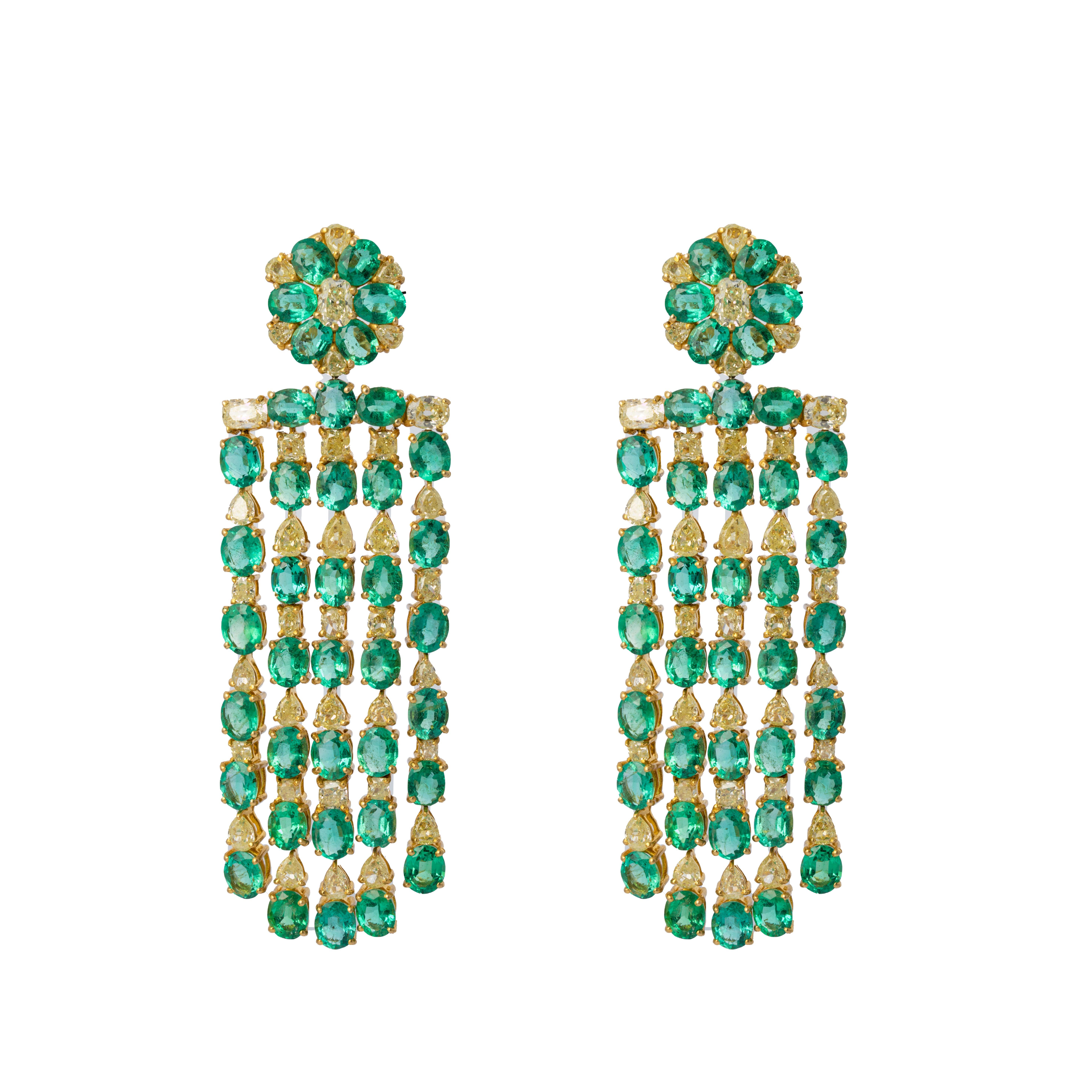 Boucle d'oreille en or 18k avec émeraude de 23,78cts et diamant de 9,02cts Pour femmes en vente