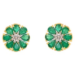 Natural Emerald & Diamond Earring in 18k Gold