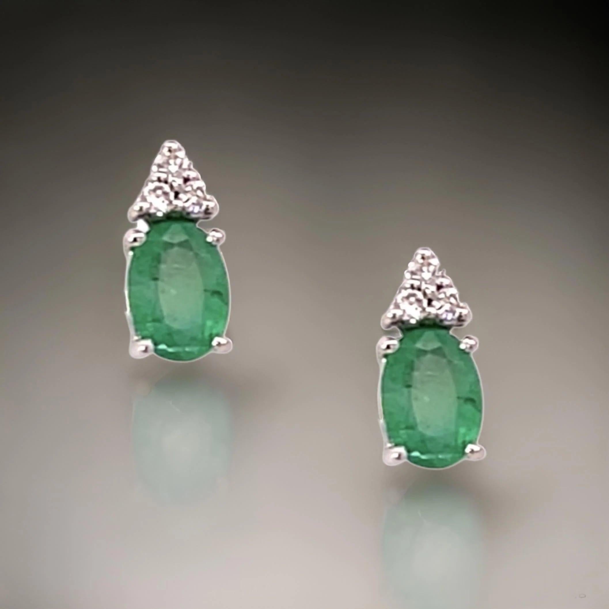 Orecchini con diamante smeraldo naturale in oro 14k 1,28 TCW certificati In condizioni Nuovo in vendita a Brooklyn, NY