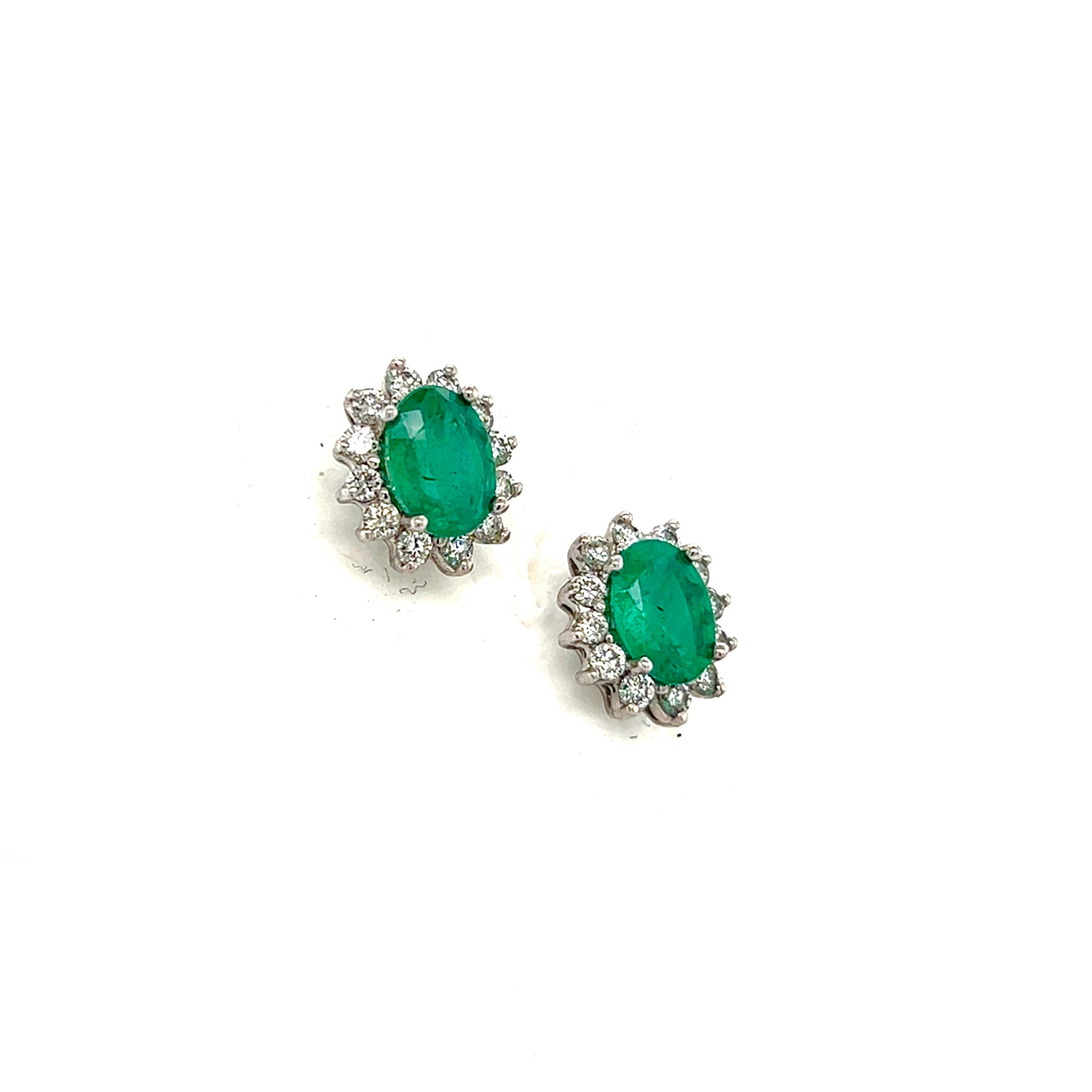 Natural Emerald Diamond Earrings 14k Gold 1.9 TCW Certified In New Condition For Sale In Brooklyn, NY