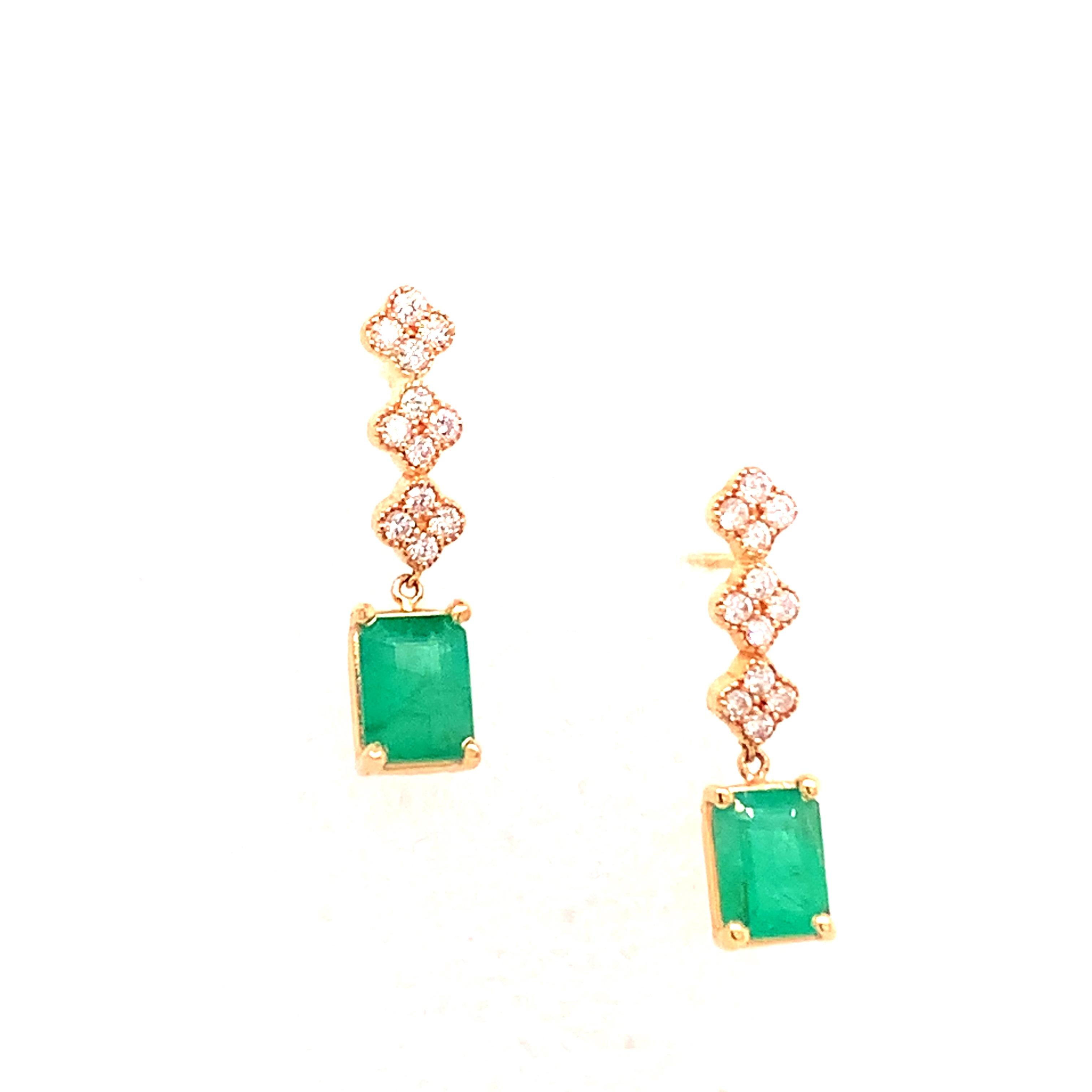 Natural Emerald Diamond Earrings 14k Gold 3.25 TCW Certified In New Condition In Brooklyn, NY