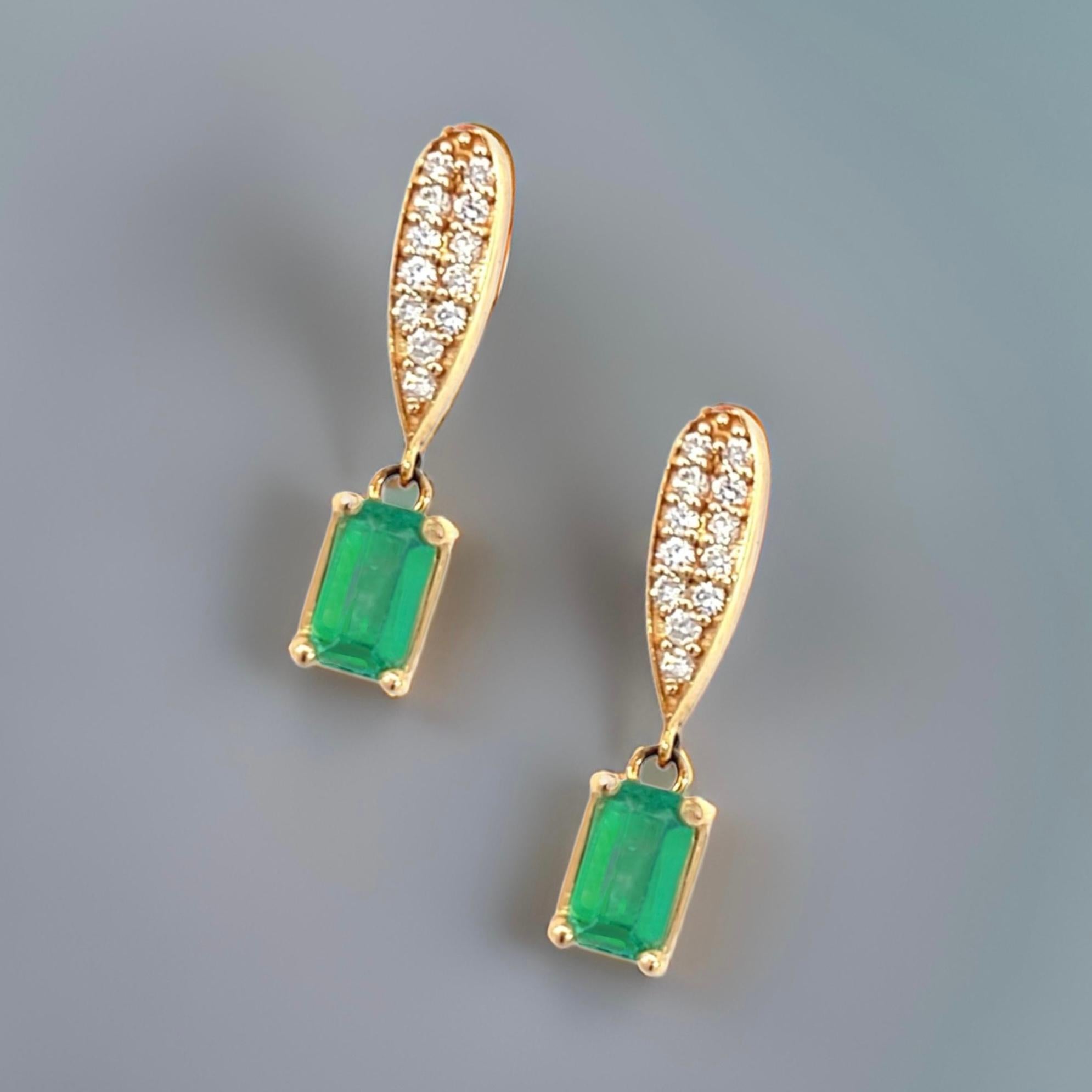 Orecchini con diamante smeraldo naturale in oro giallo 14k 1,09 TCW certificato in vendita 5