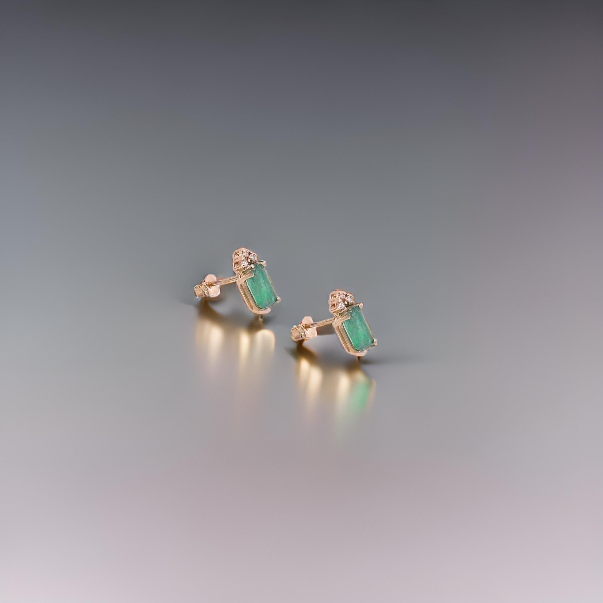 Boucles d'oreilles diamant émeraude naturelle or jaune 14k 1.69 TCW Certified en vente 7