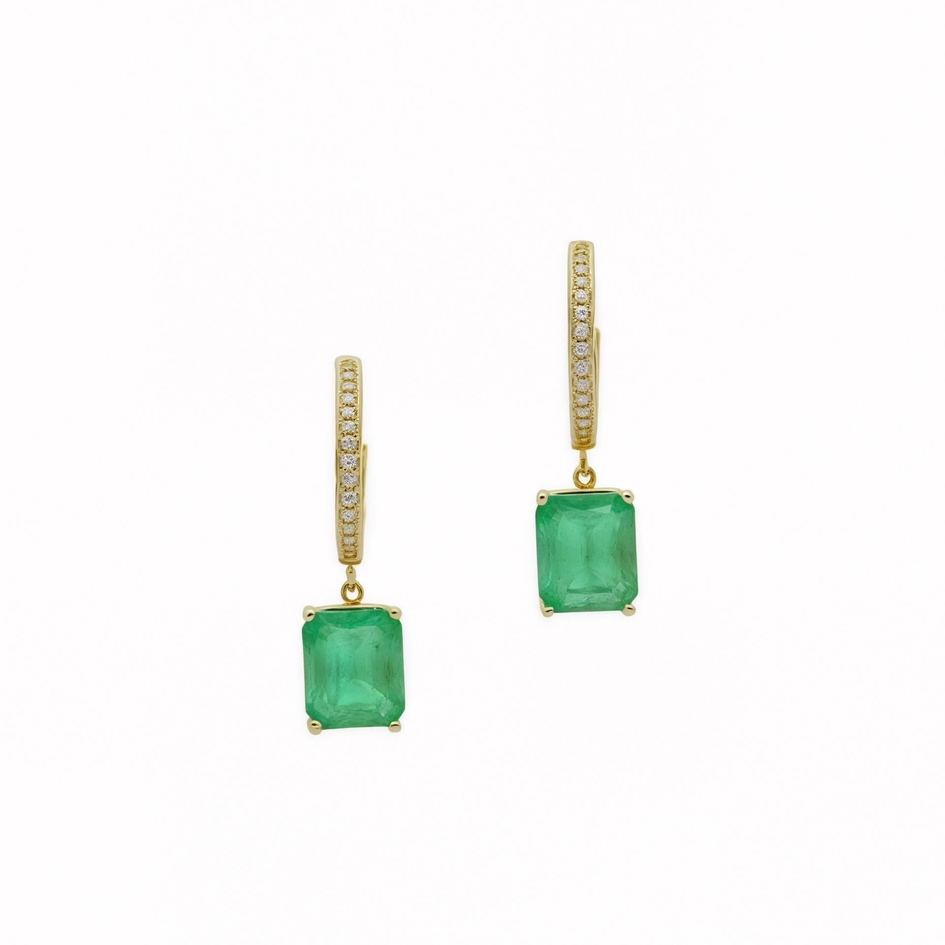 Orecchini con diamante smeraldo naturale in oro giallo 14k 3,56 TCW certificati in vendita 5