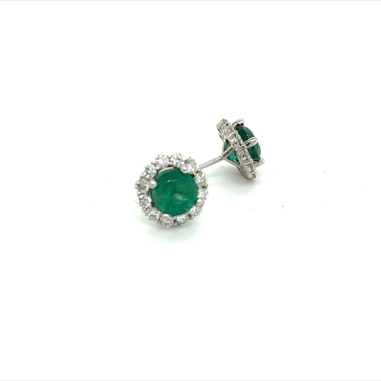 Natürliche Smaragd-Diamant-Ohrringe 18k Weißgold 3.8 TCW zertifiziert Damen im Angebot