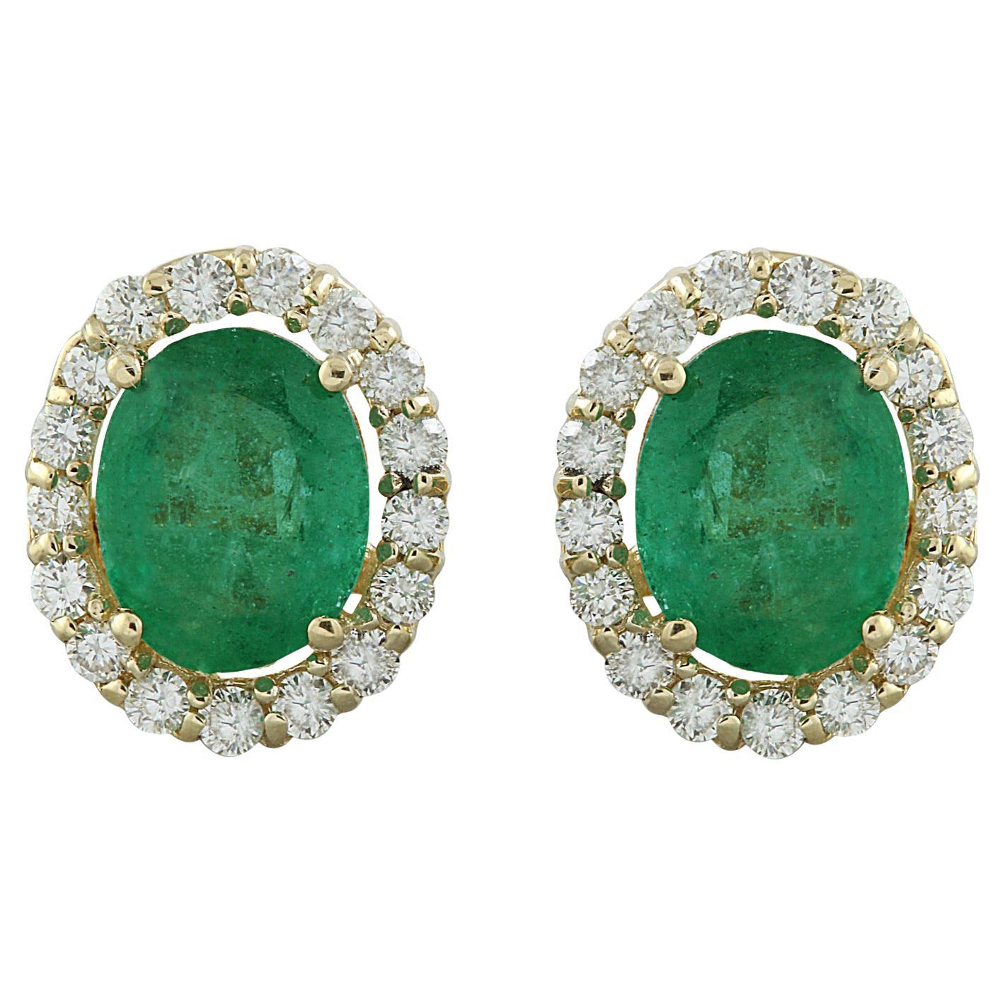 Dazzling Emerald and Diamond Earrings in 14 Karat Solid Yellow Gold For Sale