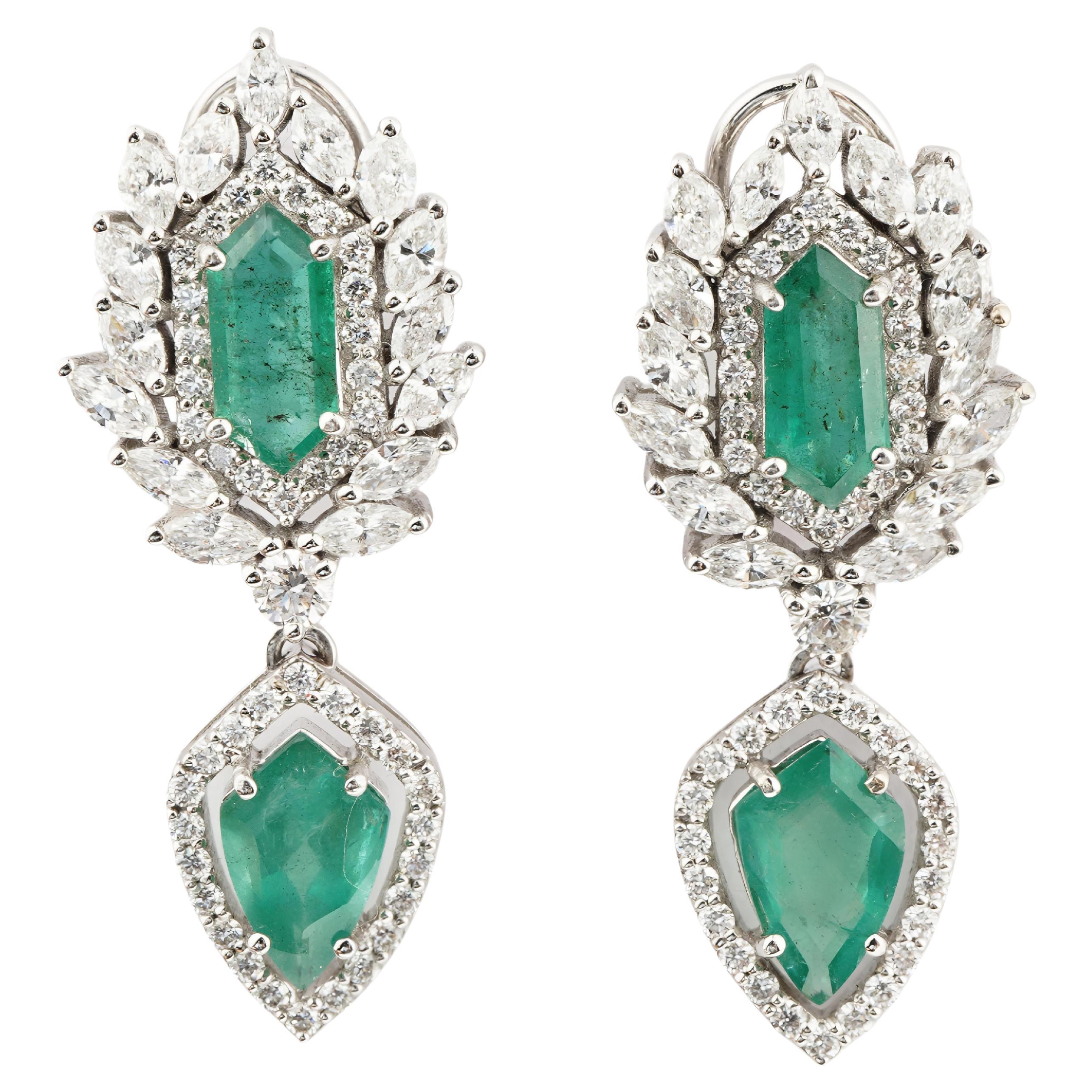 Natural emerald diamond earrings in 18k gold