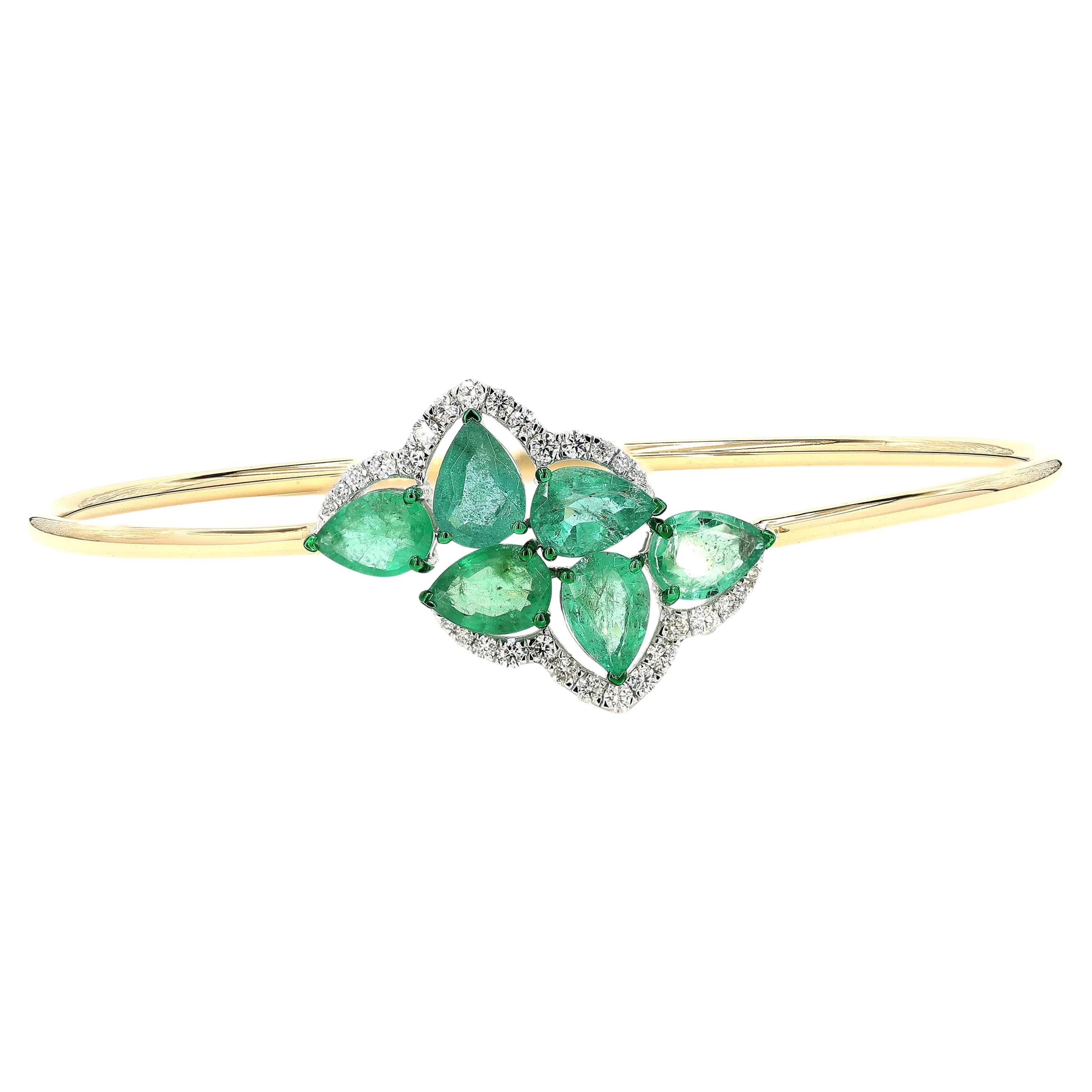 Natural Emerald & Diamond Floral Gemstone Bracelet in 14K Solid Gold (Certified) For Sale