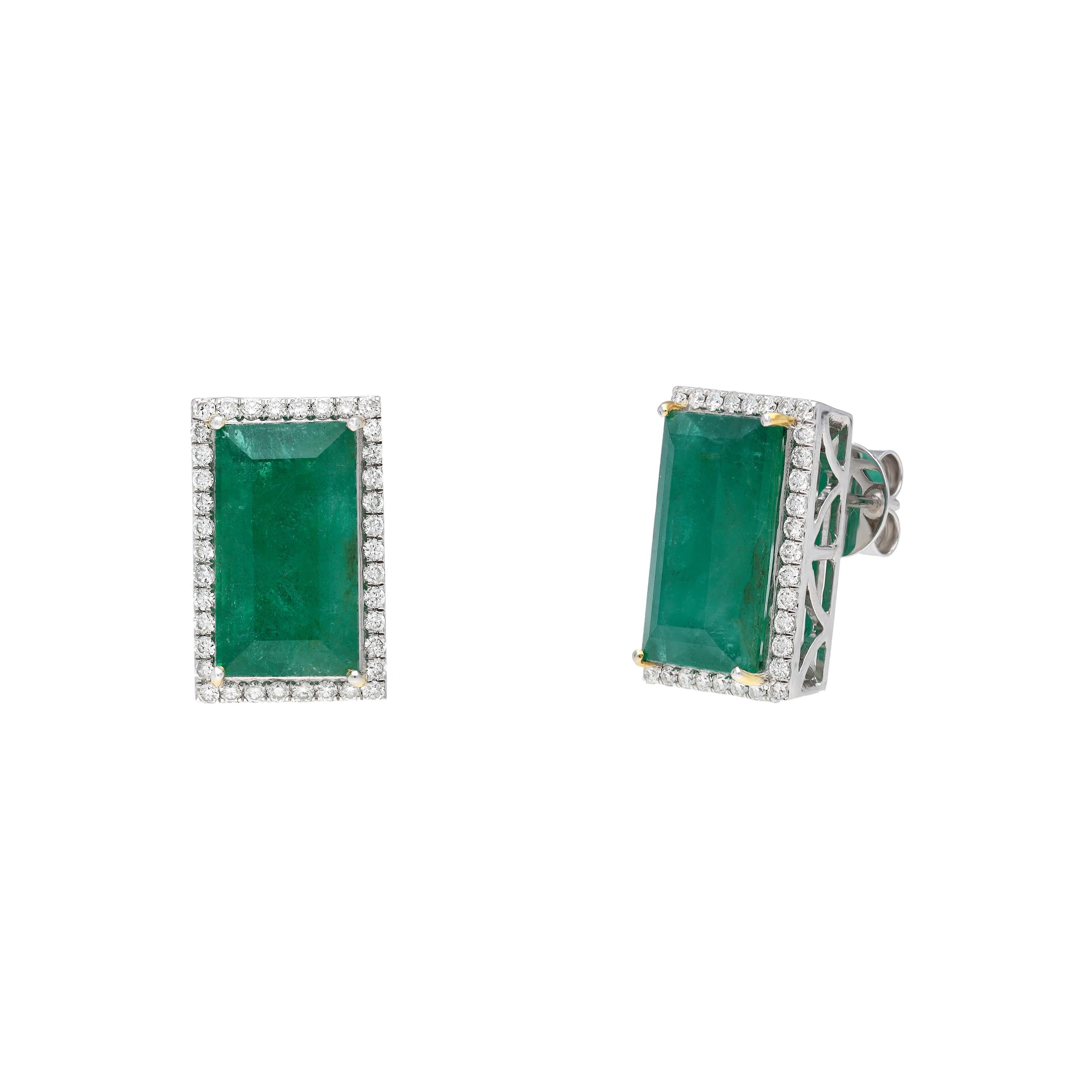 Questo è un orecchino con smeraldo naturale e diamante in oro 14k. Gli smeraldi sono di altissima qualità e i diamanti di ottima qualità, la purezza è vsi e il colore G

Smeraldo : 14,11 carati
Diamante: 0,78 carati
oro: 6,112 gm

Questo è un pezzo