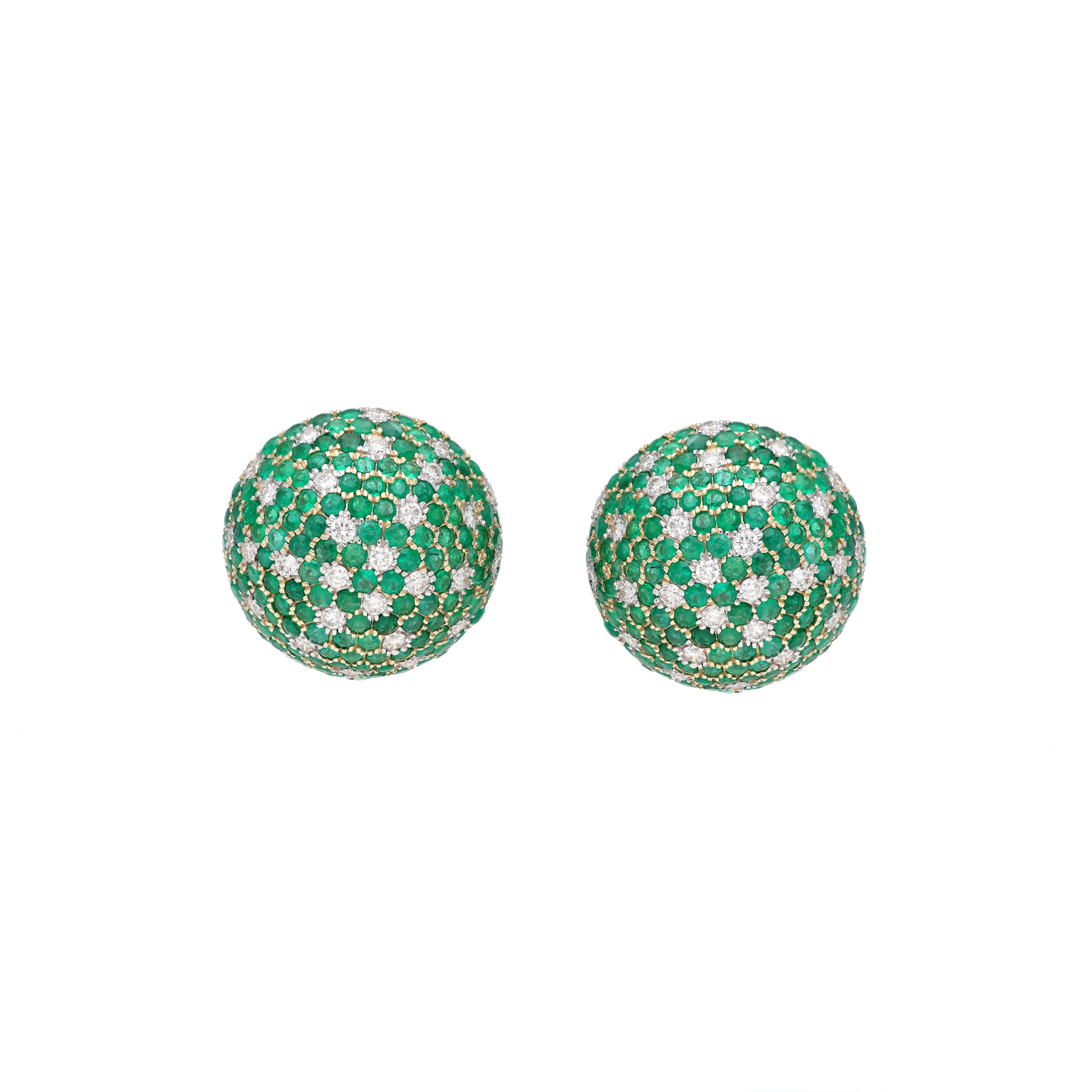 Emerald Cut Natural Emerald & Diamond Gold earring in 14k For Sale