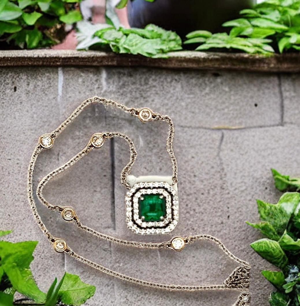 Natural Emerald Diamond Halo Pendant With Chain 18