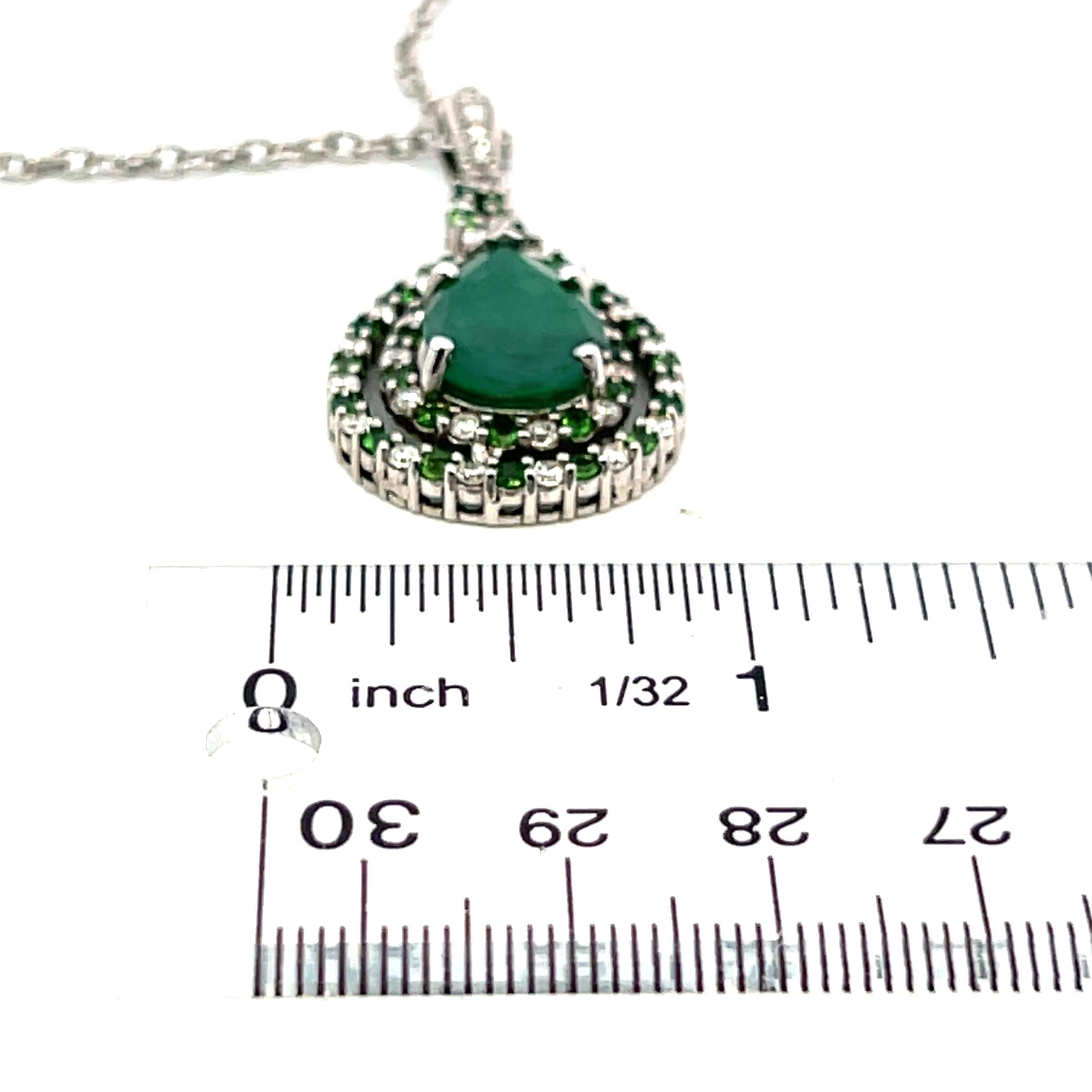 Natural Emerald Diamond Necklace 18