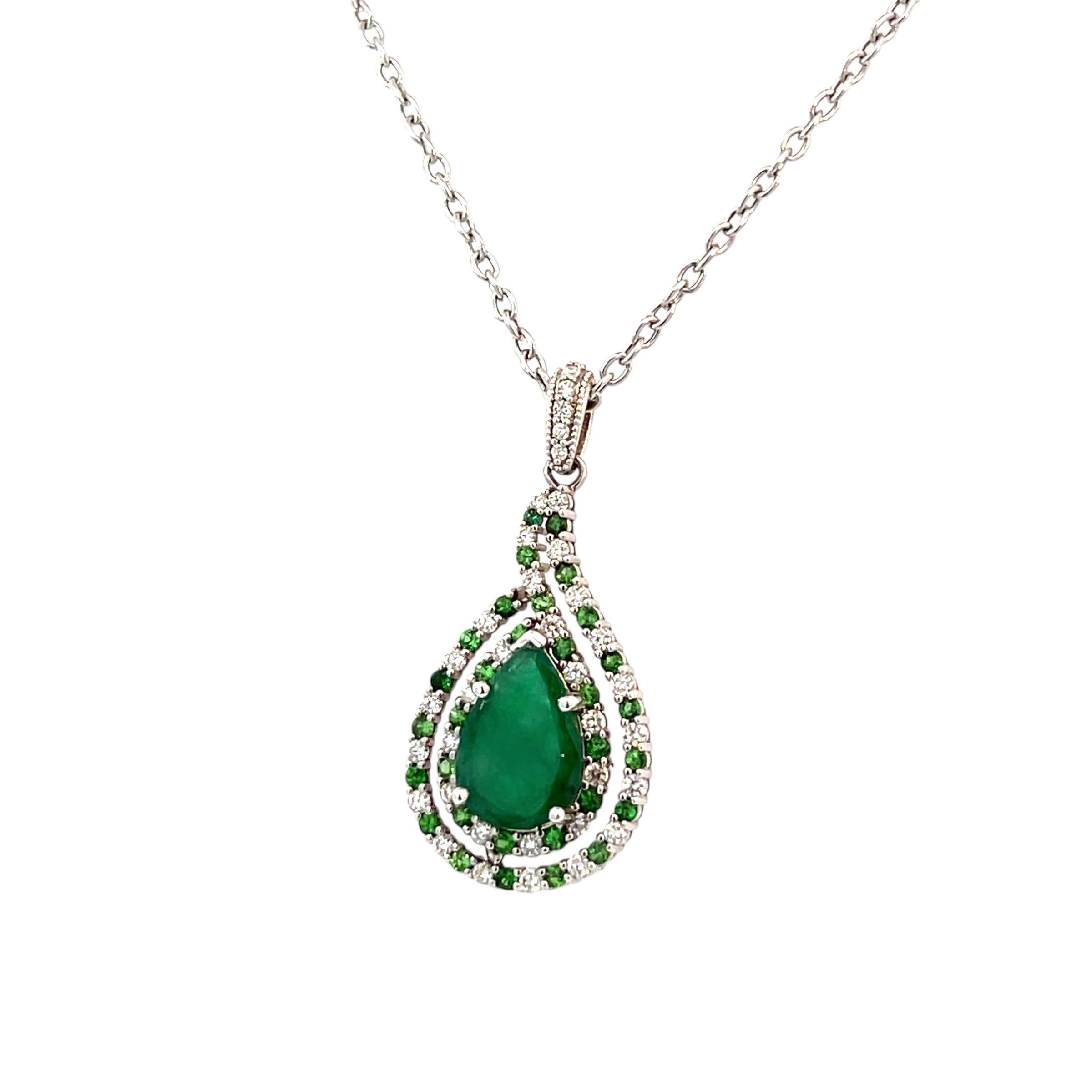 Natural Emerald Diamond Necklace 18