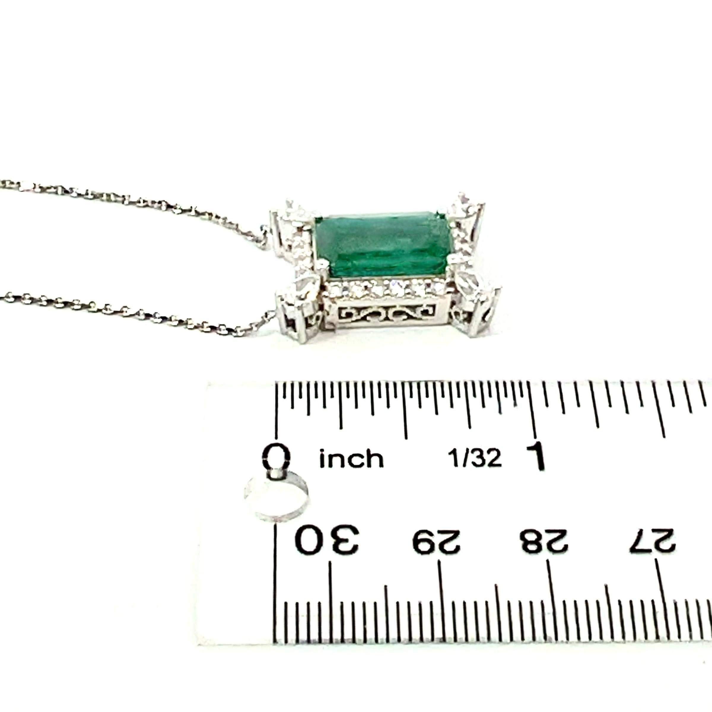 Natural Emerald Diamond Necklace 18
