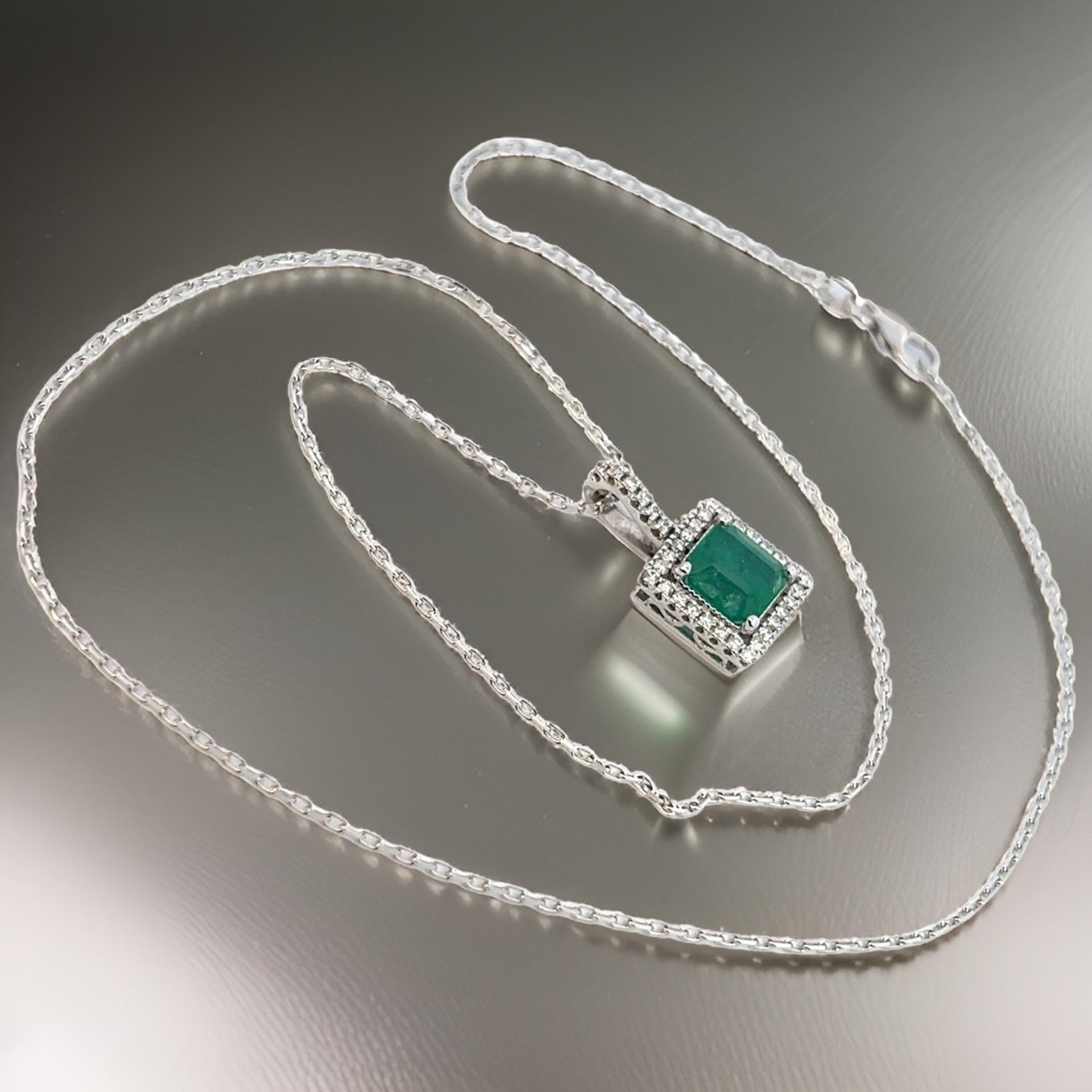 Emerald Cut Natural Emerald Diamond Necklace 18