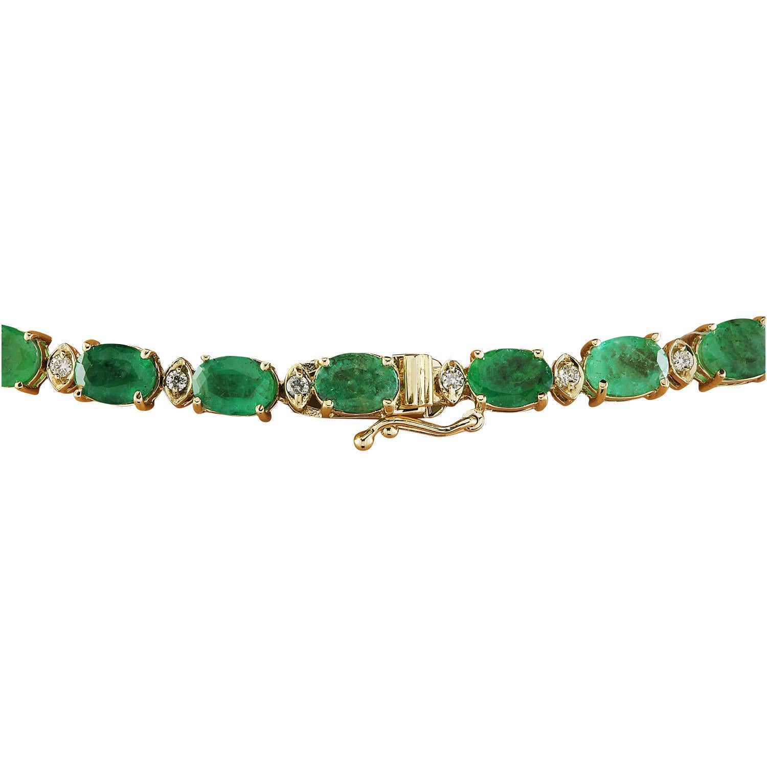 23.82 Carat Natural Emerald 14 Karat Solid Yellow Gold Diamond Necklace
Stamped: 14K
Total Necklace Weight: 21 Grams
Necklace Length: 18.5 Inches
Emerald Weight: 22.62 Carat (6.00x4.00 Millimeters)
Diamond Weight: 1.20 Carat (F-G Color, VS2-SI1