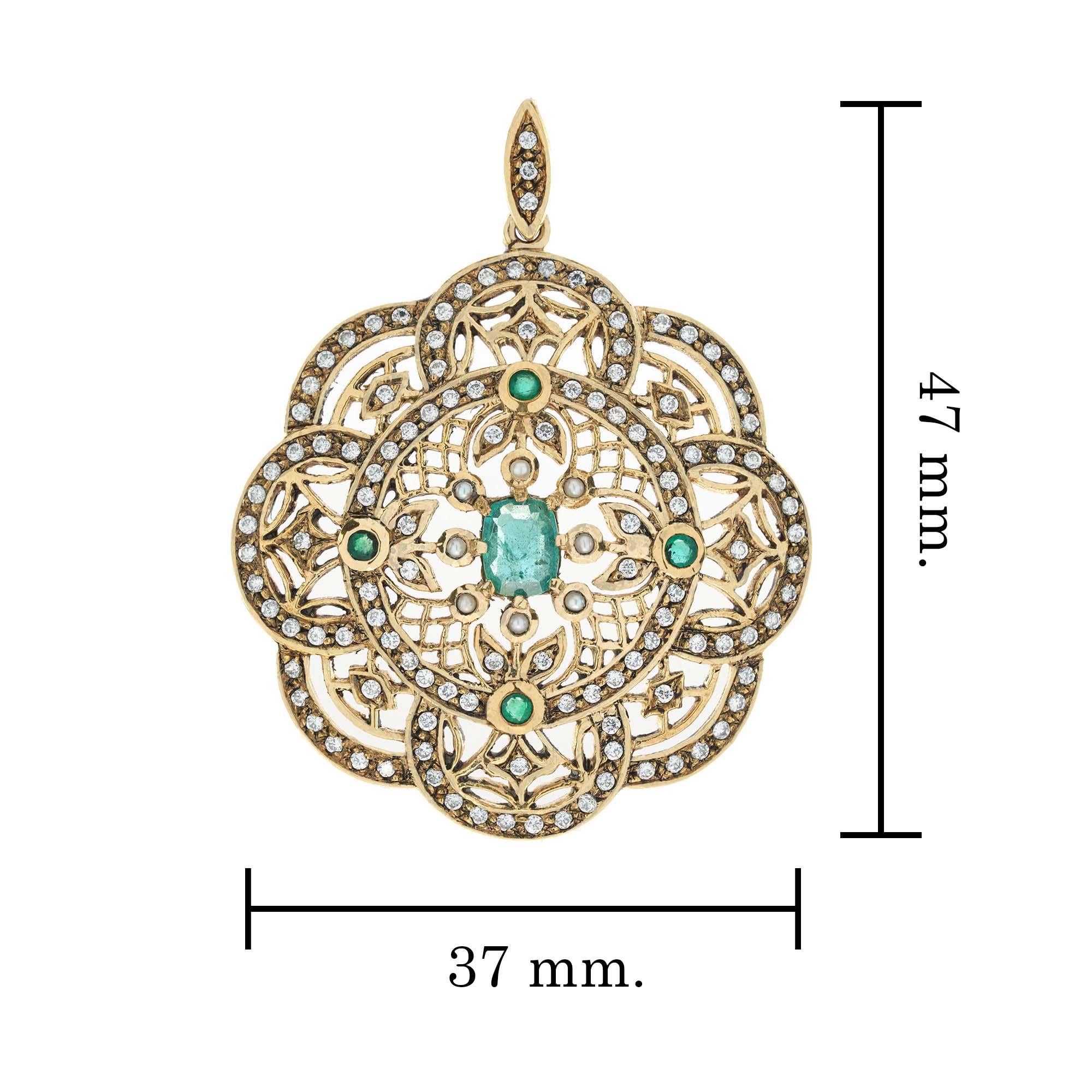 Natural Emerald Diamond Pearl Vintage Style Filigree Pendant in solid 9K Gold In New Condition For Sale In Bangkok, TH