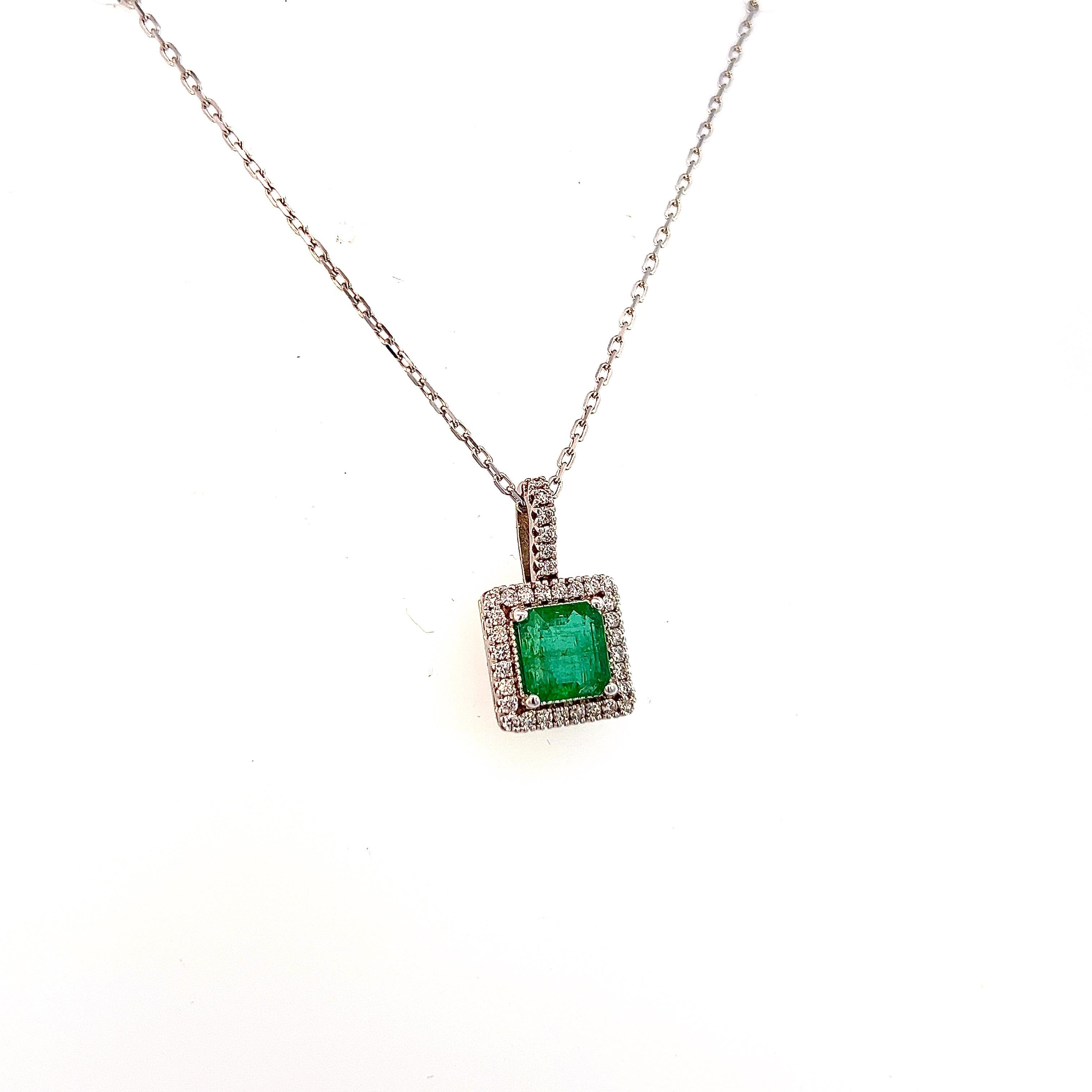 Women's Natural Emerald Diamond Pendant 18