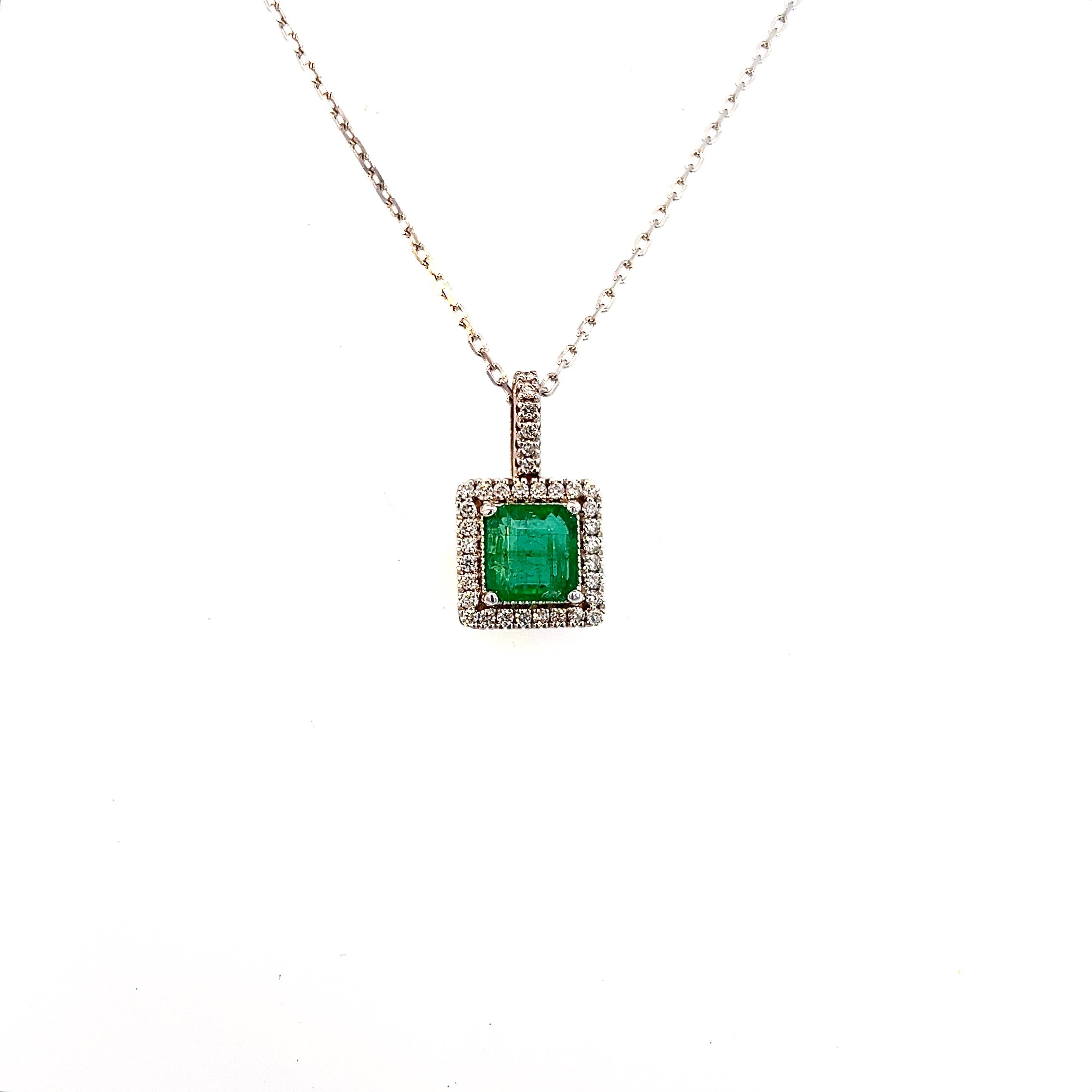 Natural Emerald Diamond Pendant 18