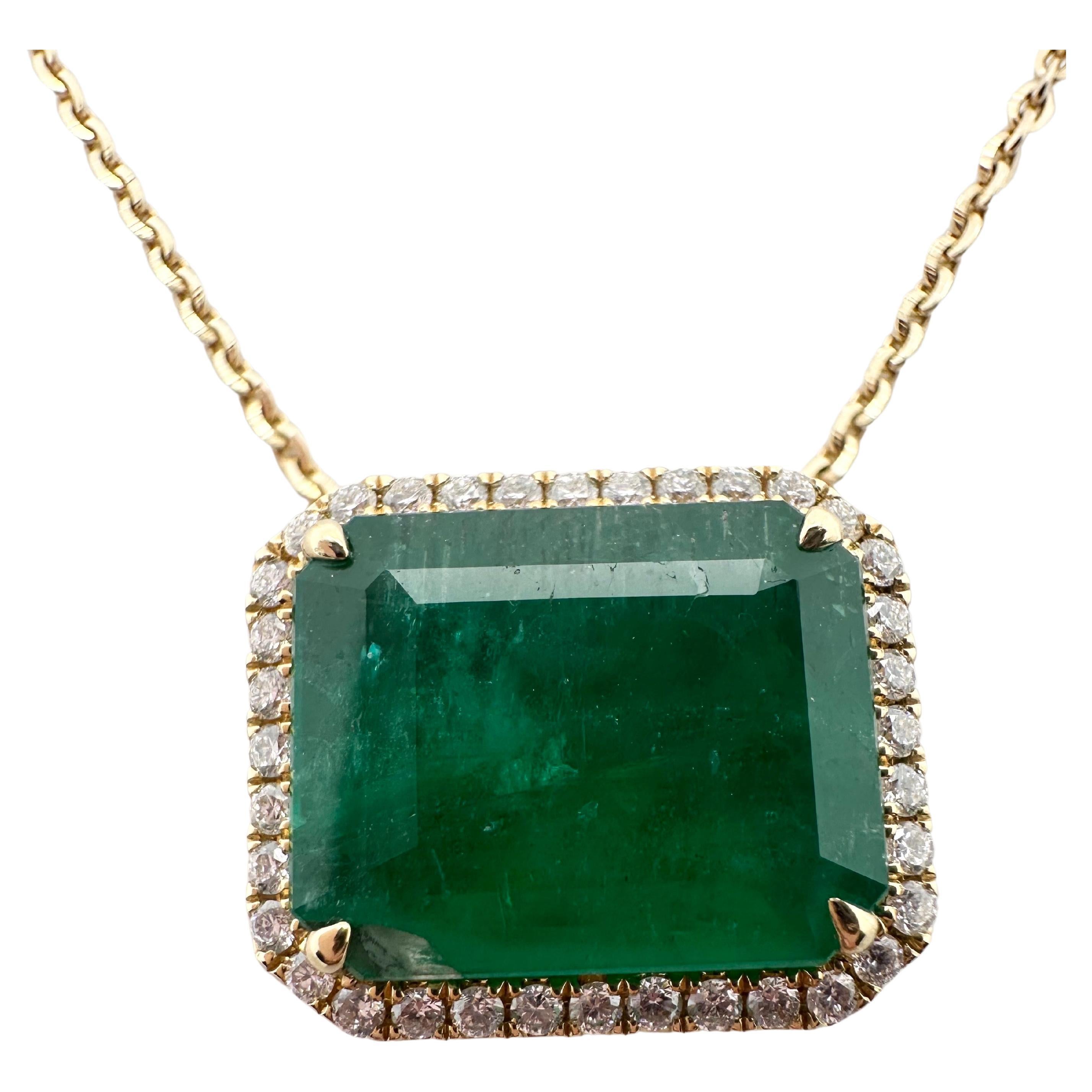 Natural emerald diamond pendant 18KT gold 7.36 carats Emerald  For Sale