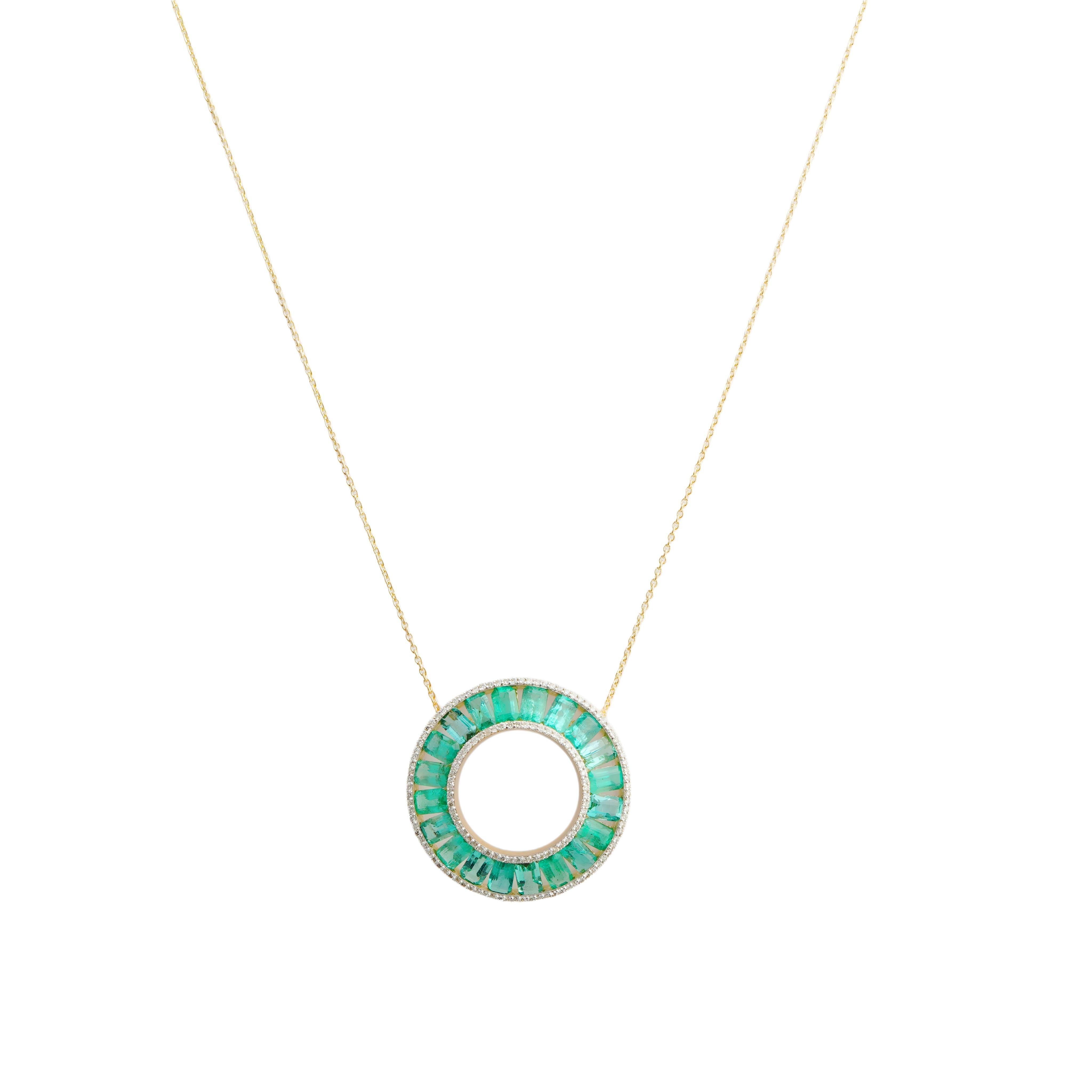 Natural emerald diamond pendant in 14k gold (Smaragdschliff) im Angebot