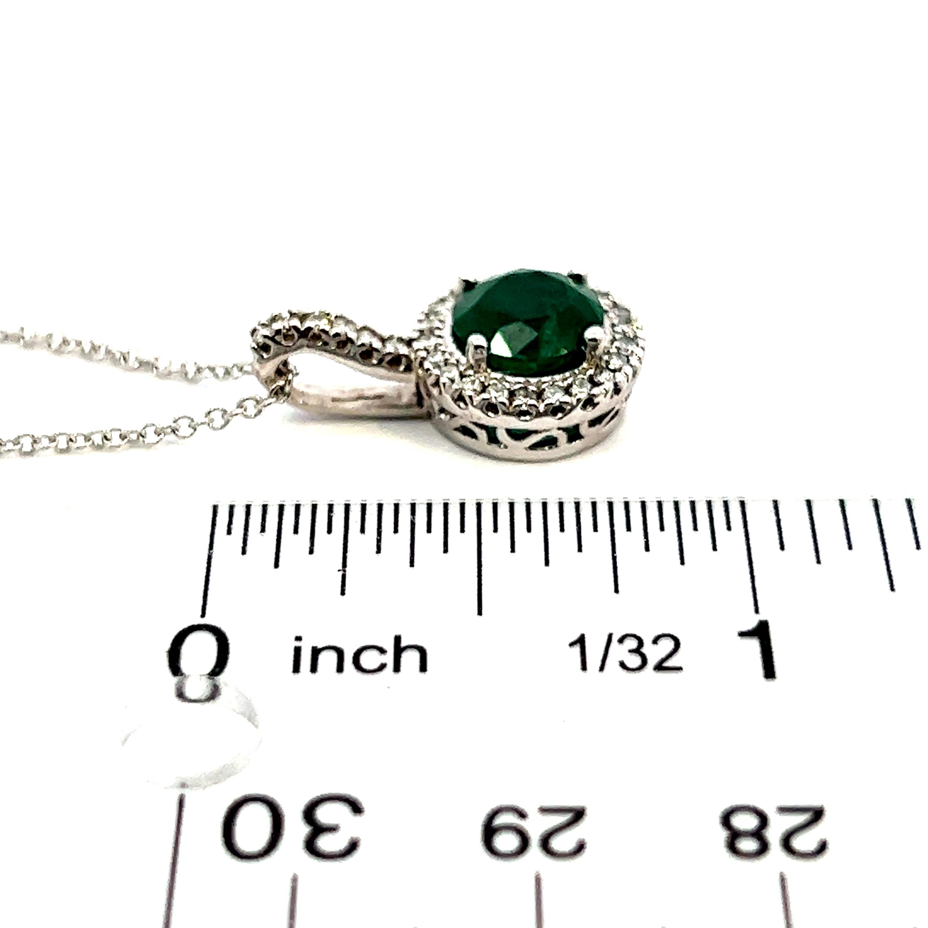 Collier pendentif 18 pouces en or 14 carats avec diamants et émeraude naturelle certifiée TCW 1,90 carat en vente 9