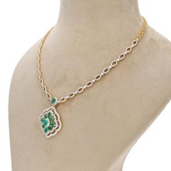 Natural Emerald and Diamond Pendant Necklace in 18K Gold, 2.85ct