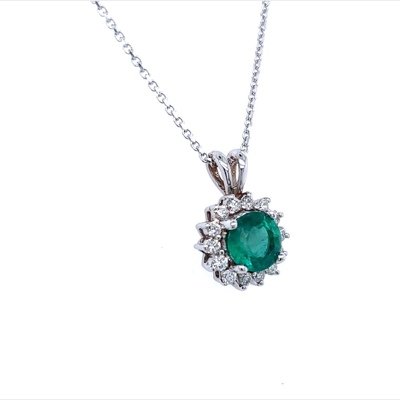 Round Cut Natural Emerald Diamond Pendant with Chain 14k White Gold 2 TCW Certified For Sale