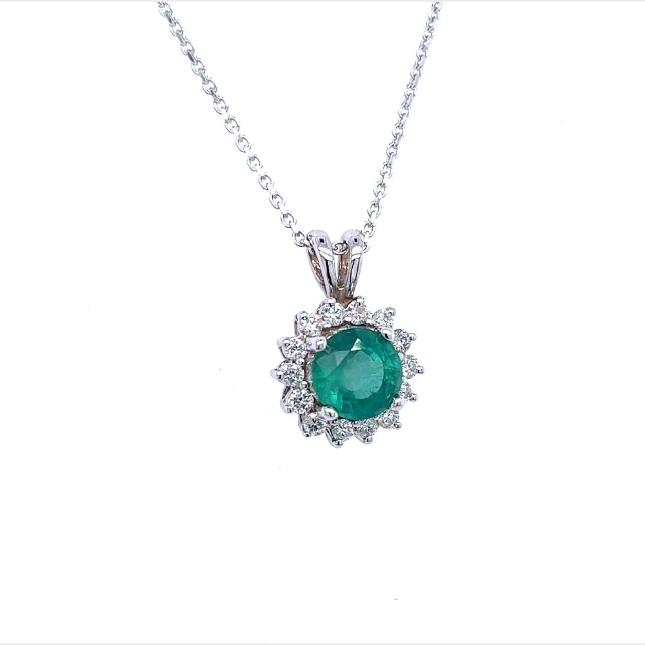 Natural Emerald Diamond Pendant with Chain 14k White Gold 2 TCW Certified For Sale 1