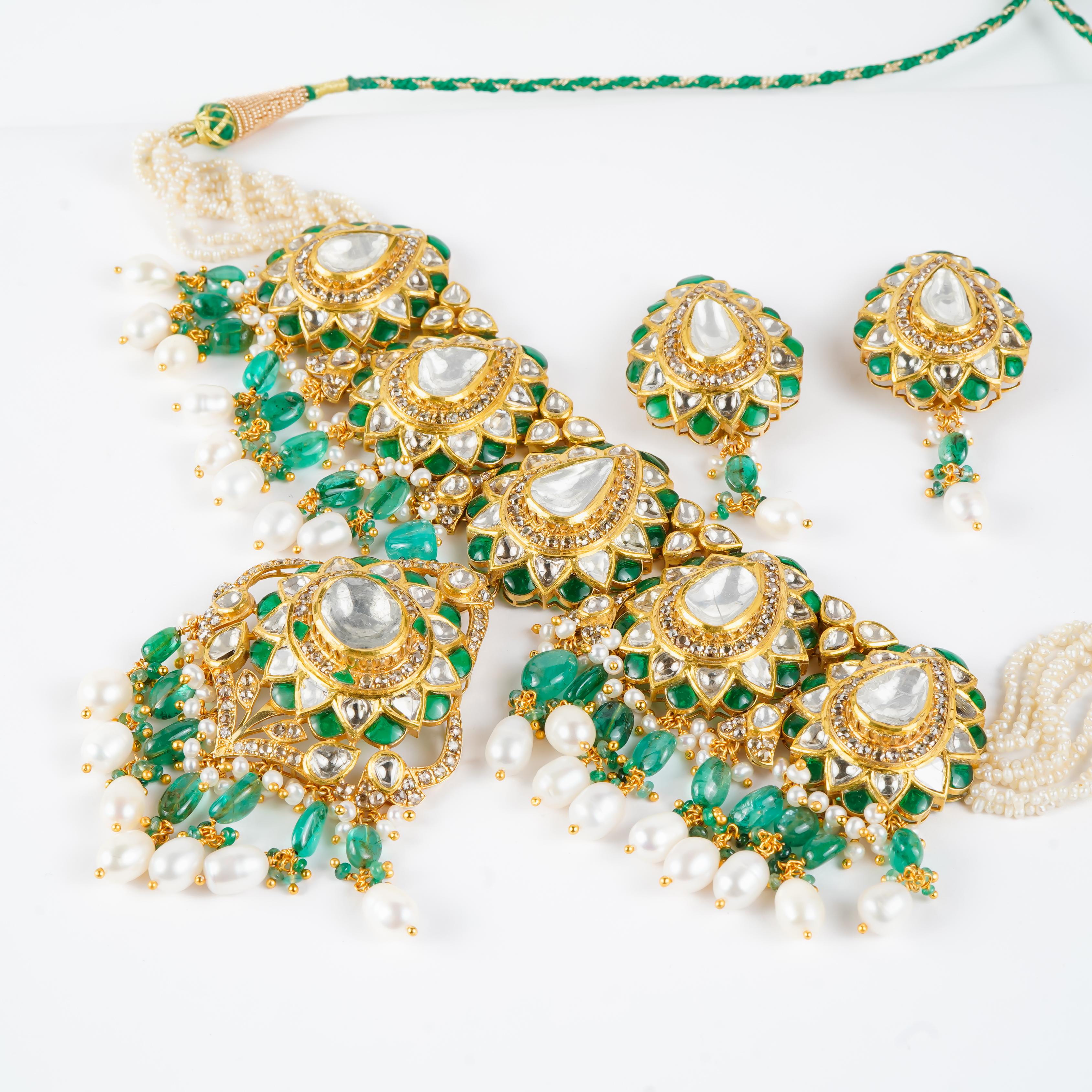 Taglio smeraldo Collana Polki con smeraldo naturale e diamanti in oro 14k in vendita