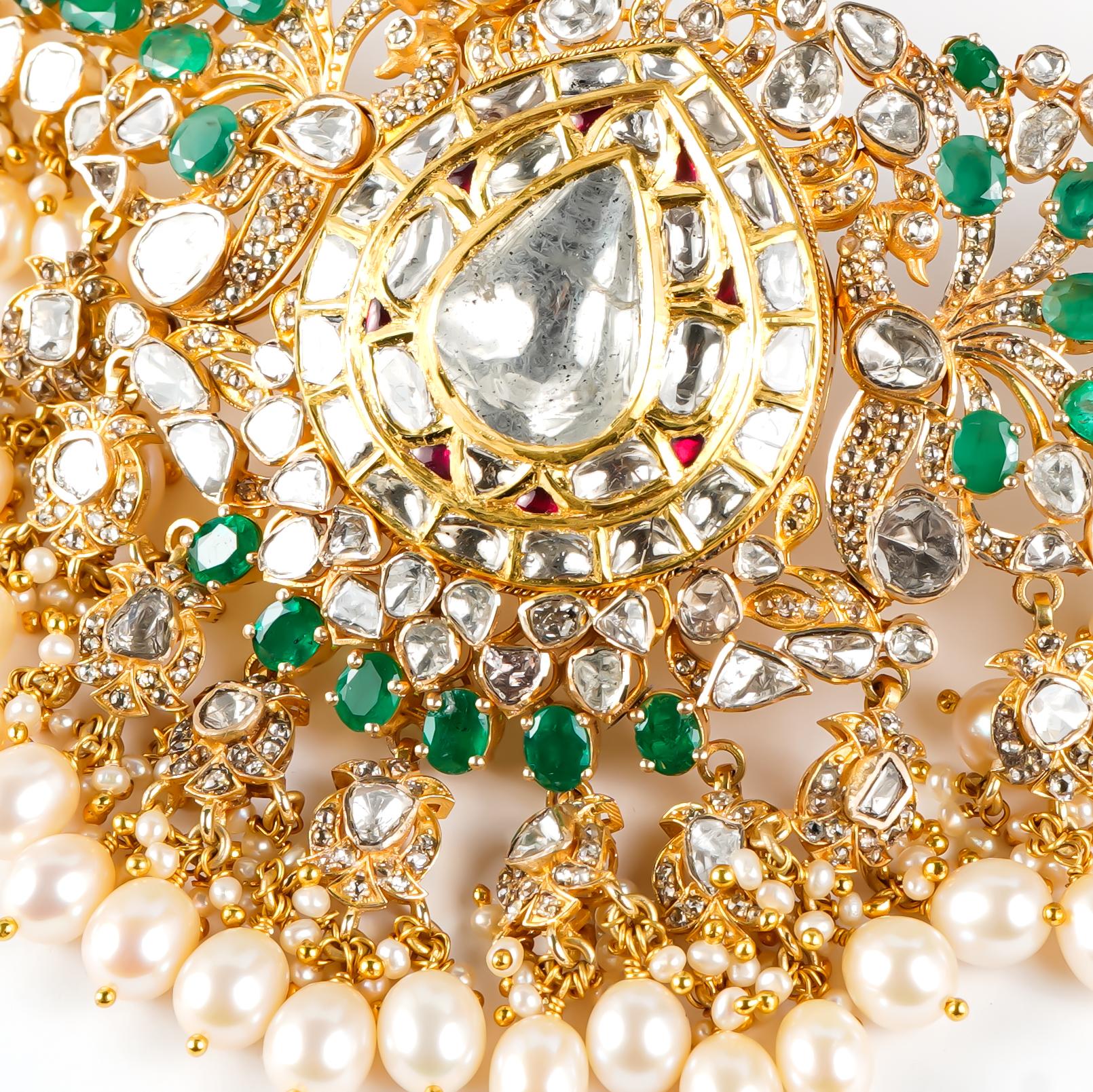 Natürlicher Smaragd & Diamant Polki  Halskette aus 14 Karat Gold im Zustand „Neu“ im Angebot in jaipur, IN